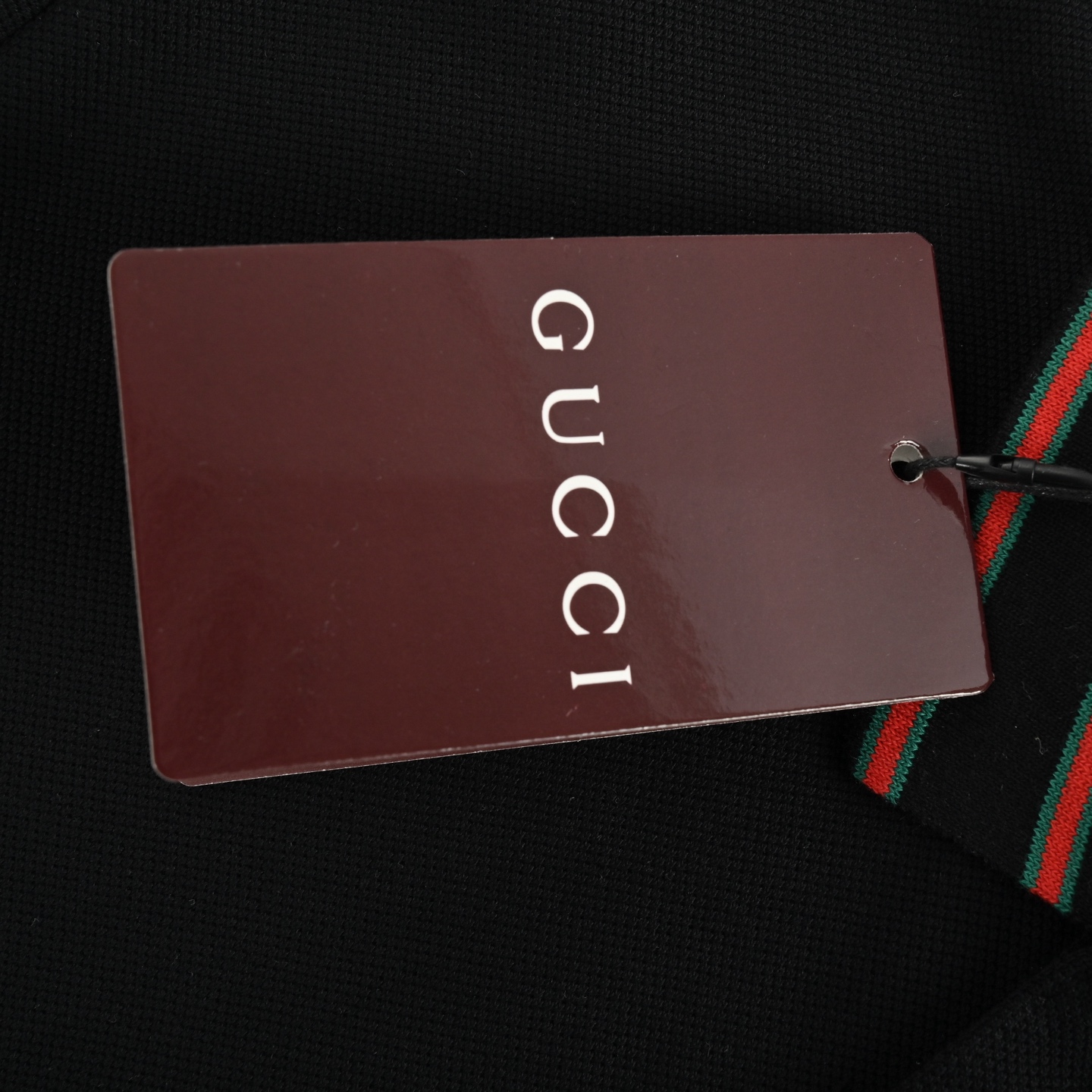 Gucci/古驰领口字母Polo短袖 这款单品出自Gucci Lido系列