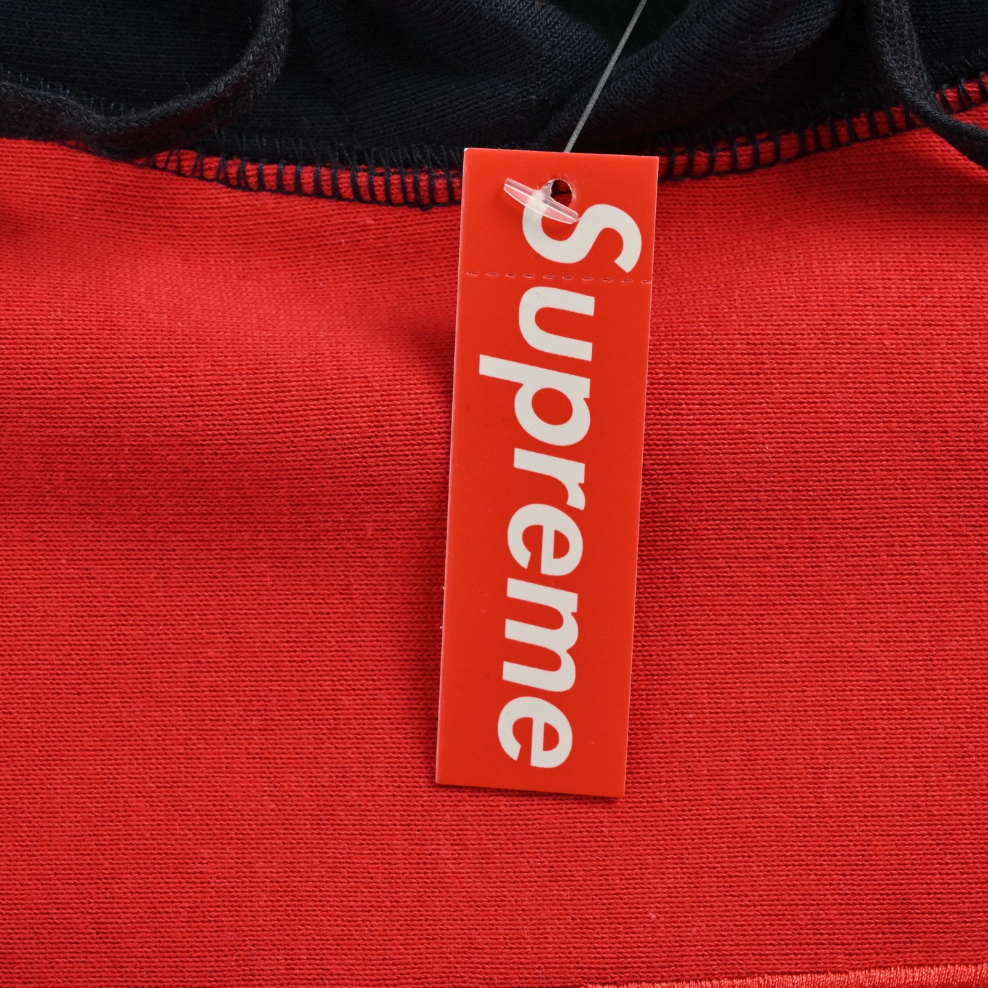 Supreme Boxlogo刺绣连帽卫衣 面料460克 高克重 面布质感强 韧性好 衣服收针处都有打套结
