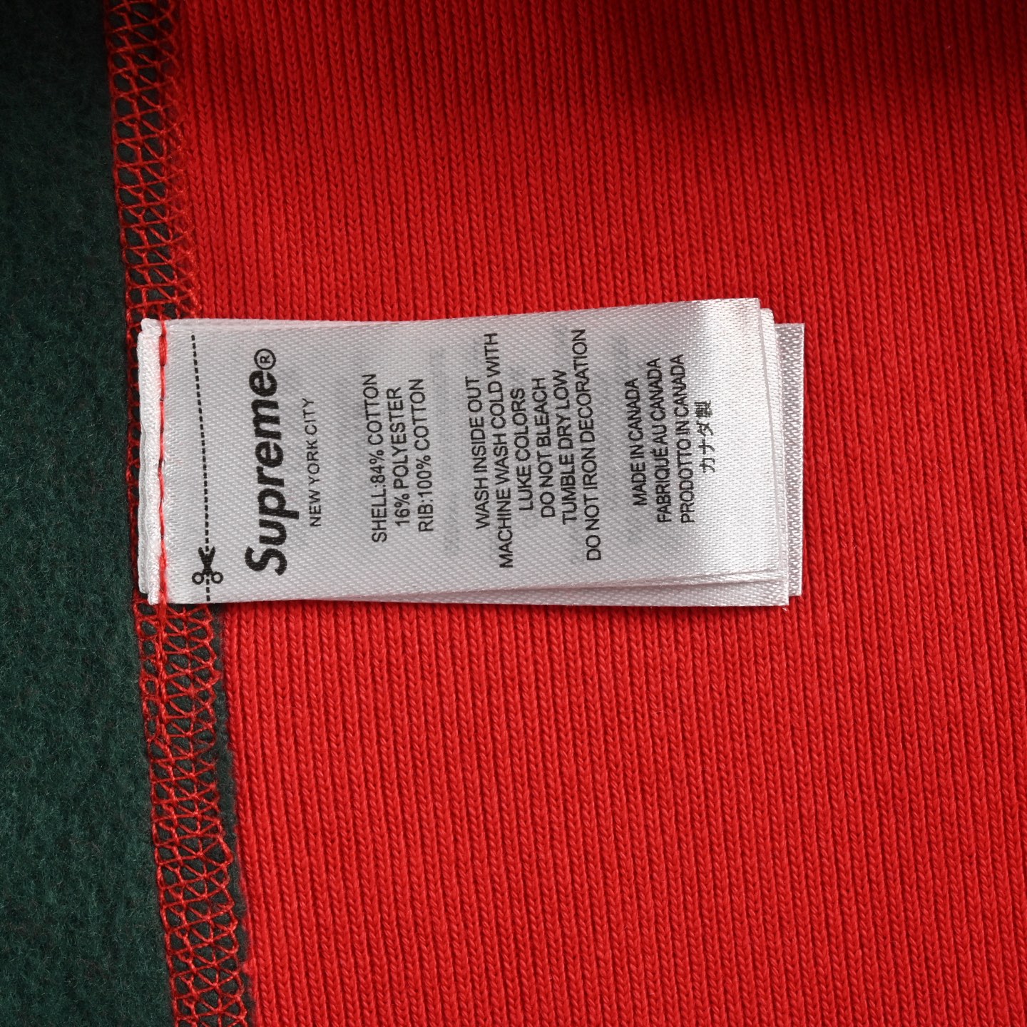 Supreme Boxlogo刺绣连帽卫衣 面料460克 高克重 面布质感强 韧性好 衣服收针处都有打套结