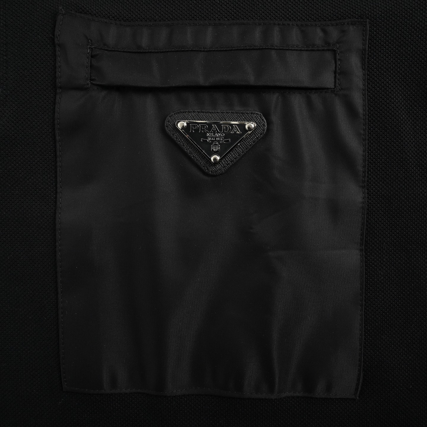 Prada/普拉达 25ss 三角标半拉链Polo短袖