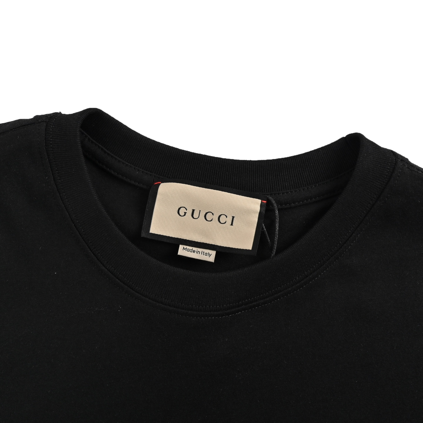 Gucci/古驰 24ss 暗纹字母logo刺绣短袖 休闲装与T恤巧妙融入简约廓形