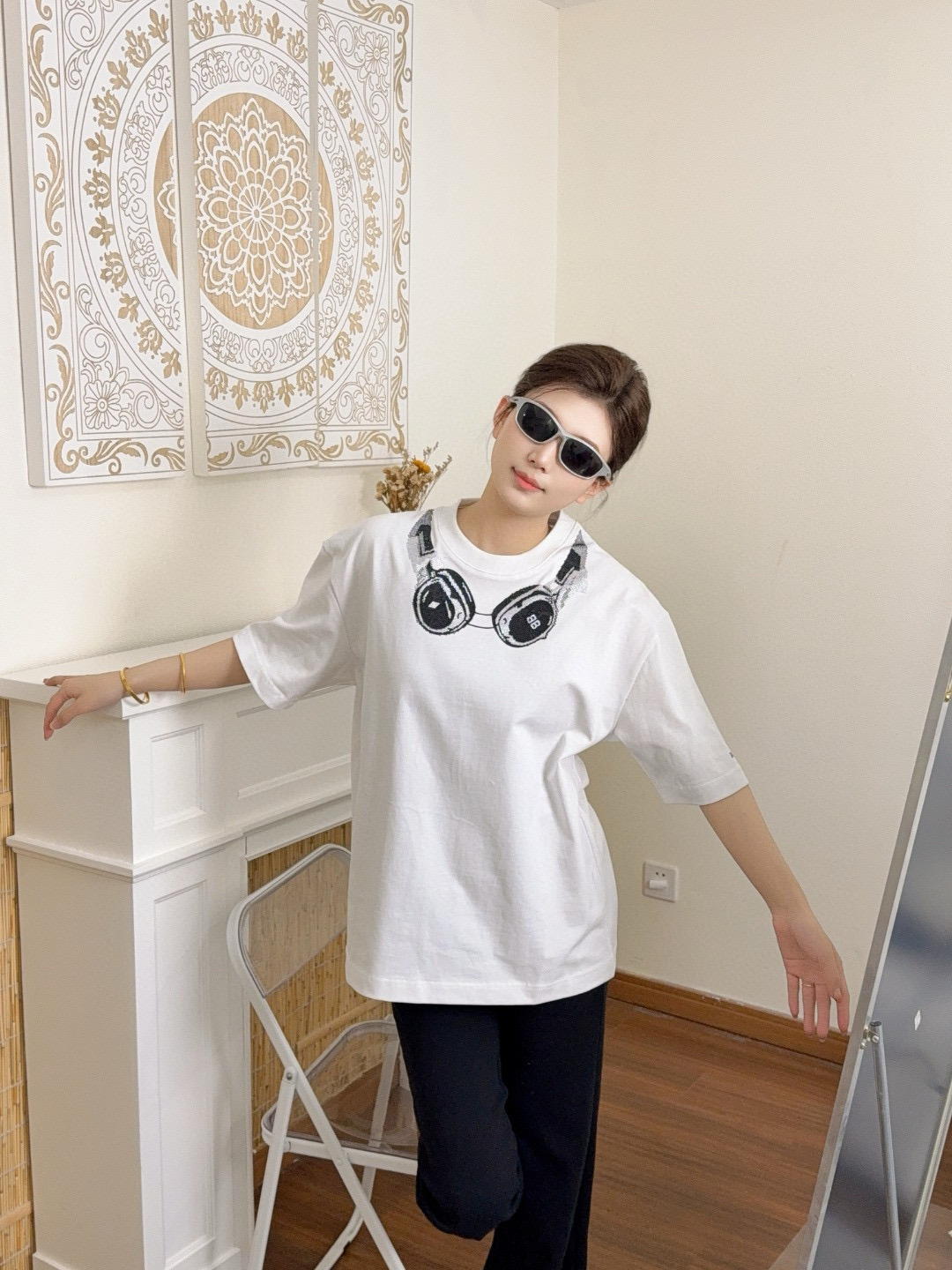 Balenciaga/巴黎世家 烫钻耳机短袖  上身效果#