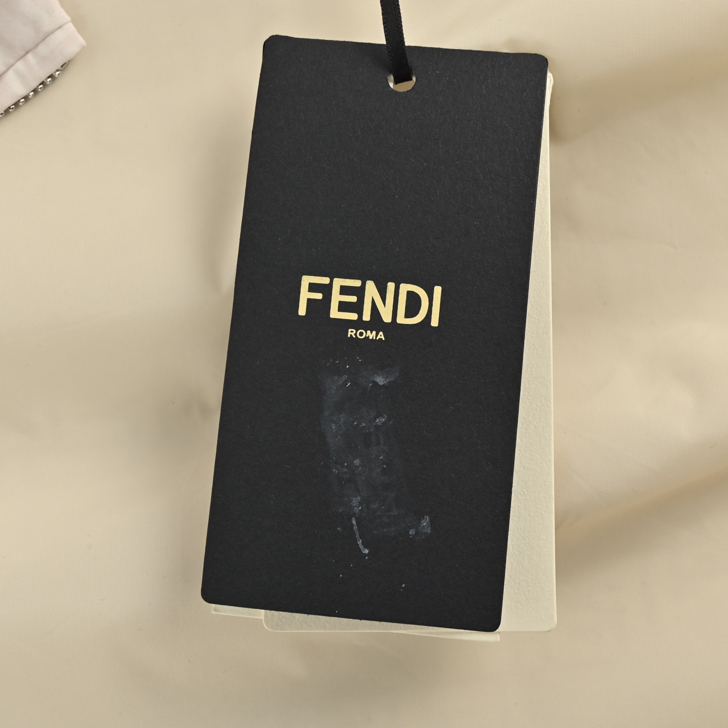 Fendi/芬迪 杏色满印尼龙防风夹克连帽外套