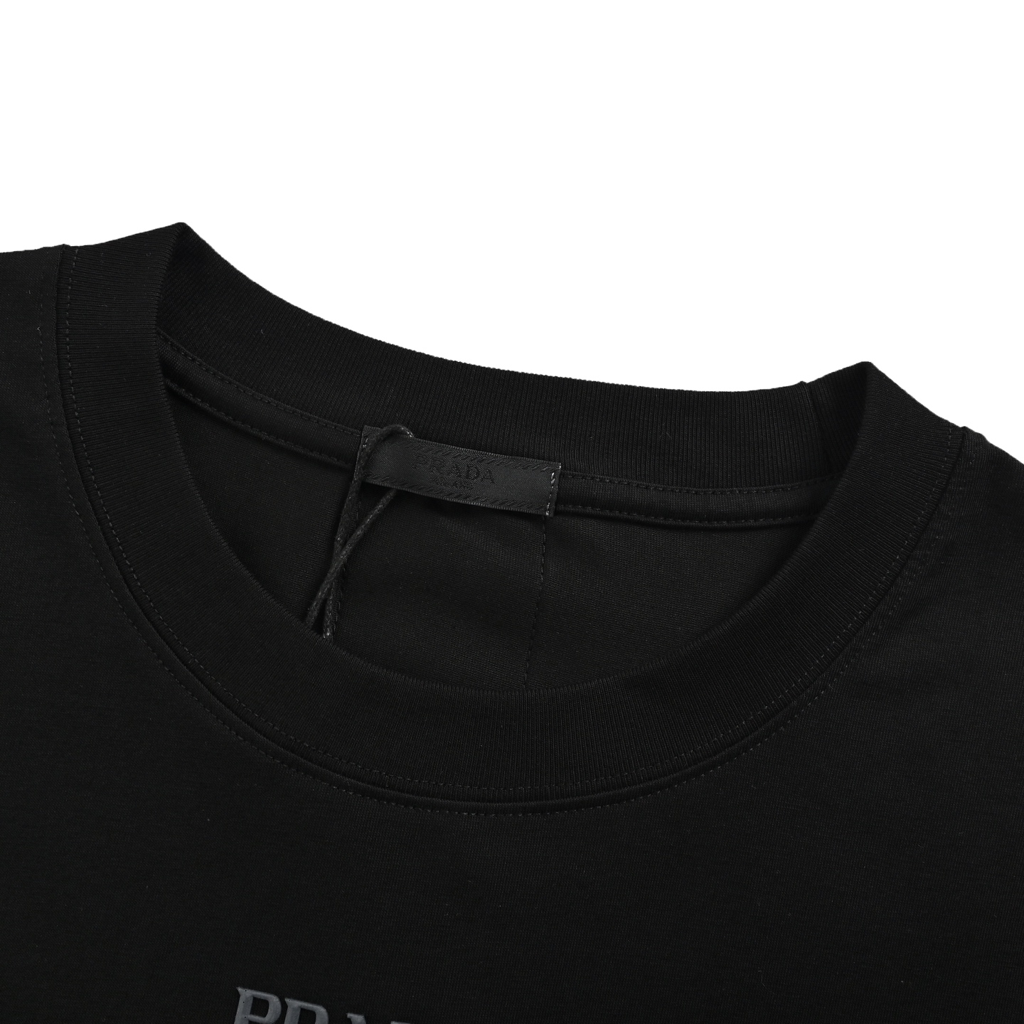 Prada/普拉达 25ss 后背三角标织带短袖 黑色 白色