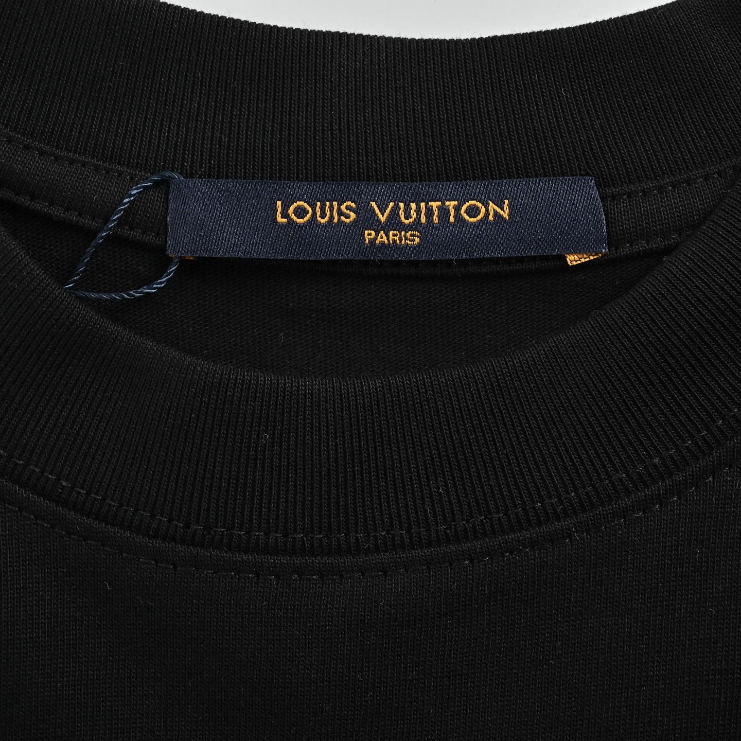 Louis Vuitton/路易威登 25ss 刺绣老花短袖