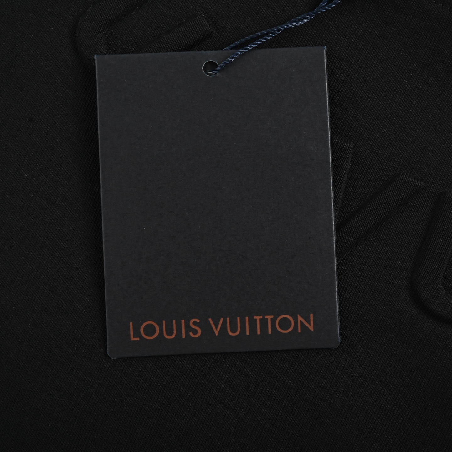 Louis Vuitton/路易威登 领口字母浮雕压花短袖黑色 白色