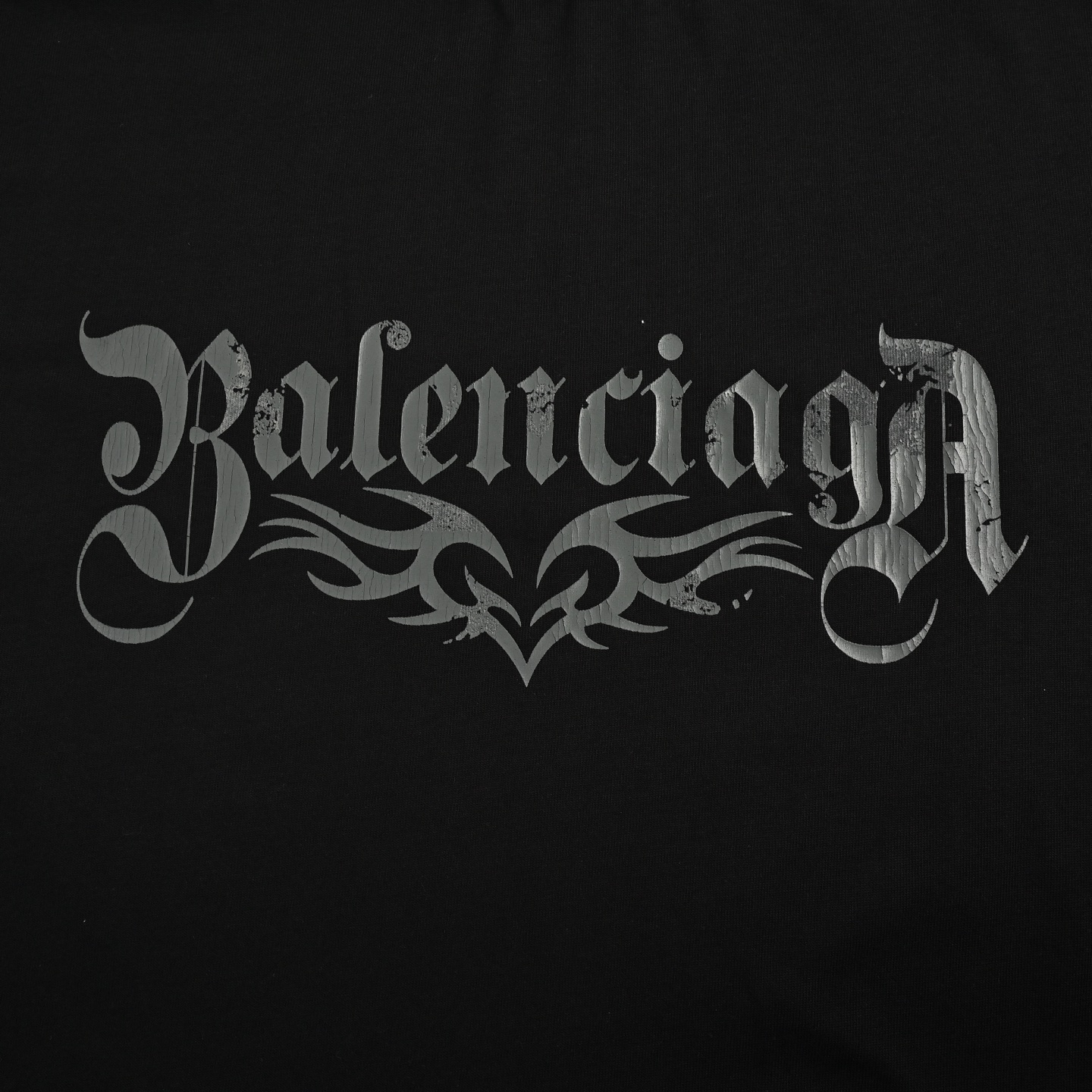 Balenciaga/巴黎世家 图腾爱心印花短袖