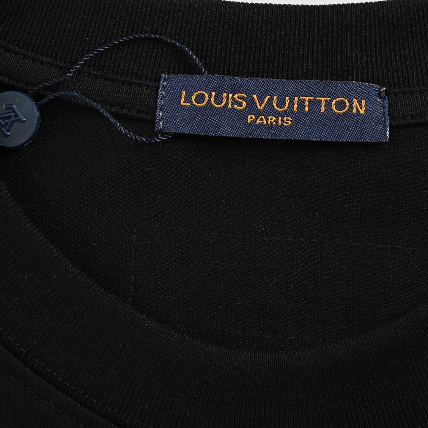 Louis Vuitton/路易威登 25ss 领口涂鸦字母印花短袖