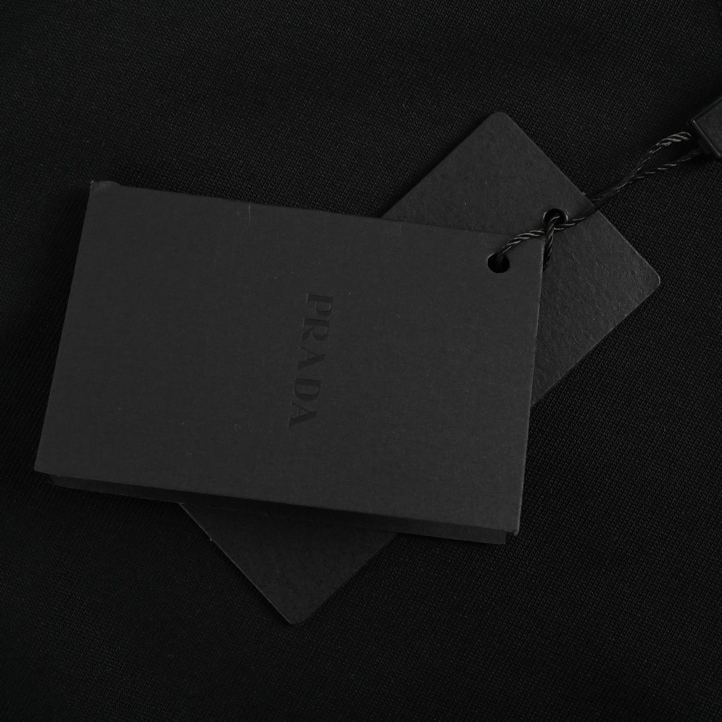 Prada/普拉达 25ss 三角标尼龙口袋拼接短袖