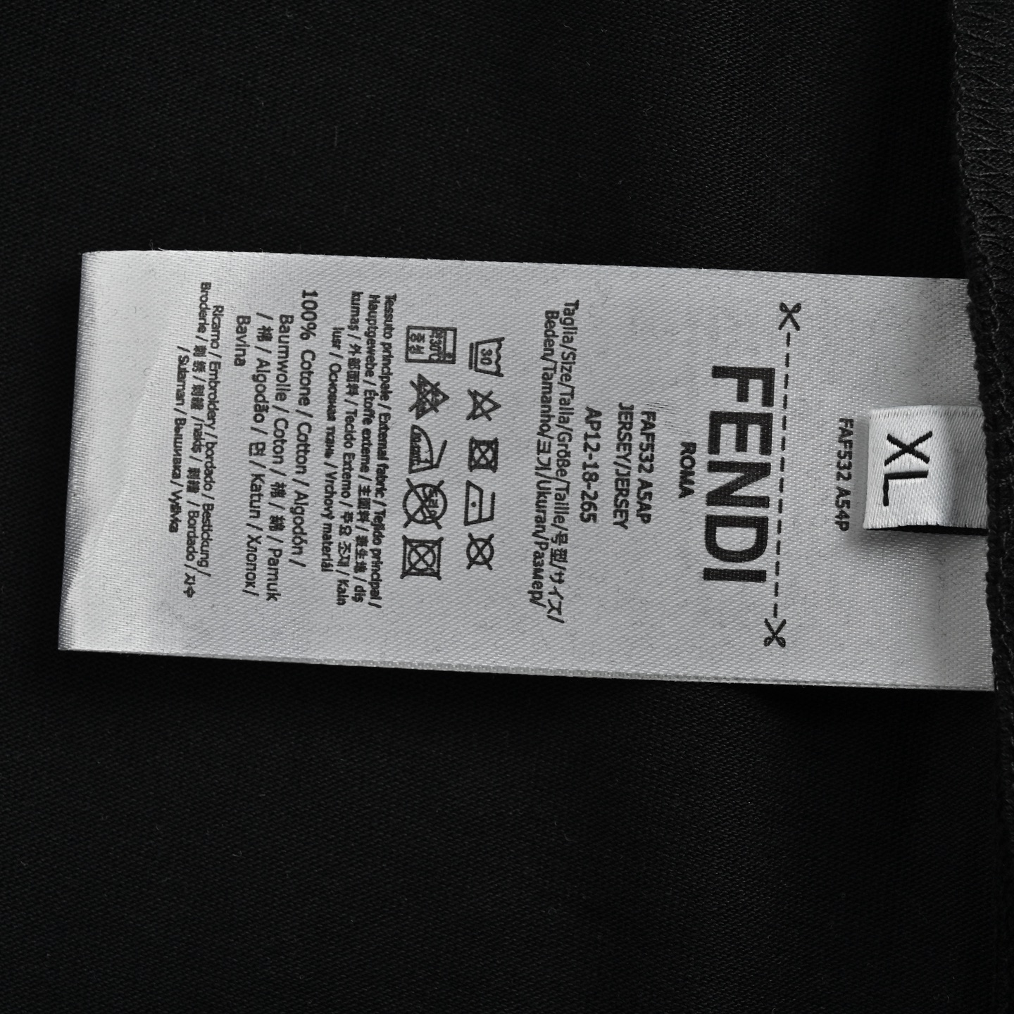 Fendi/芬迪 25ss 领口FF金属徽标短袖