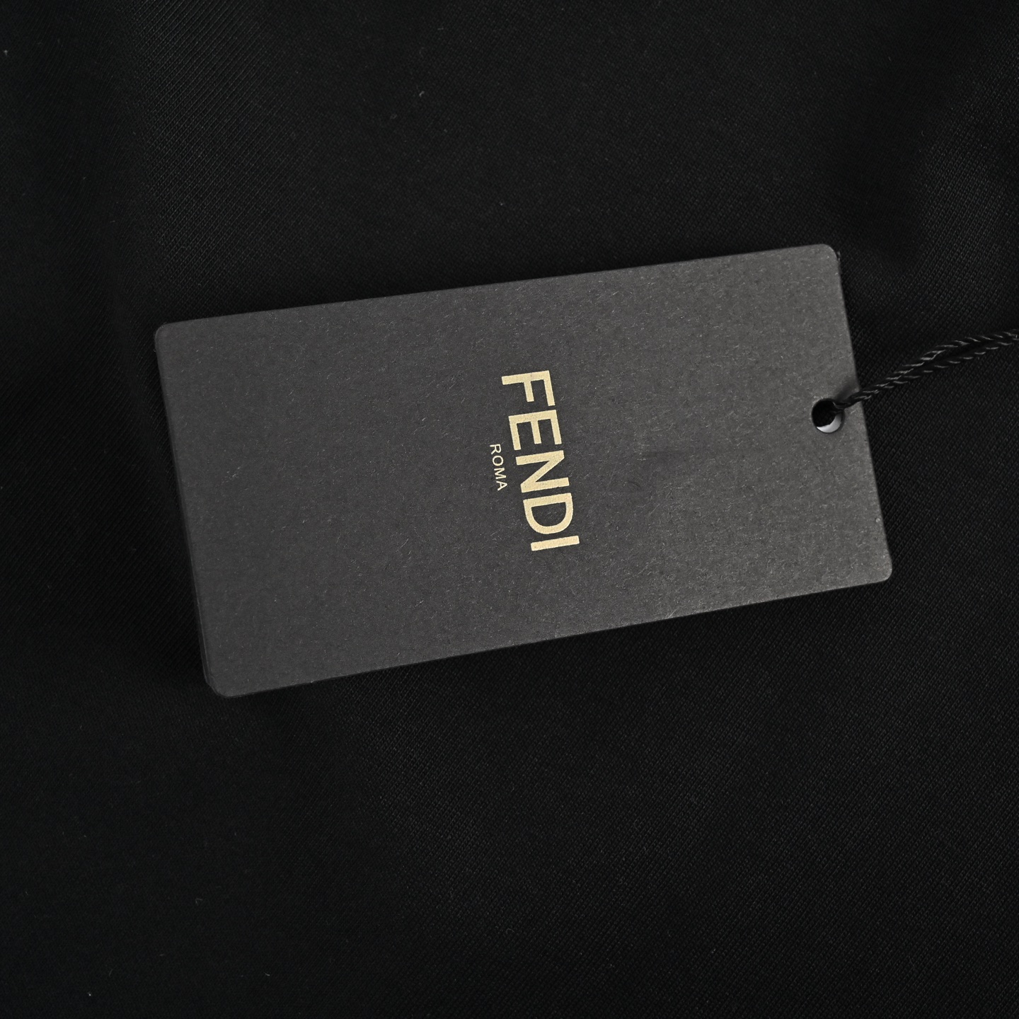 Fendi/芬迪 25ss 领口FF金属徽标短袖