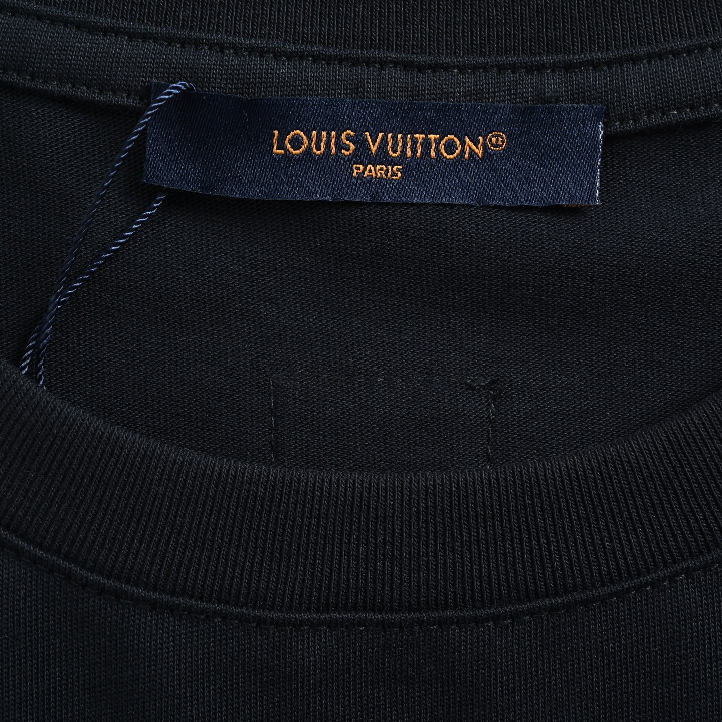 Louis Vuitton/路易威登 25ss 串珠亮片字母logo短袖