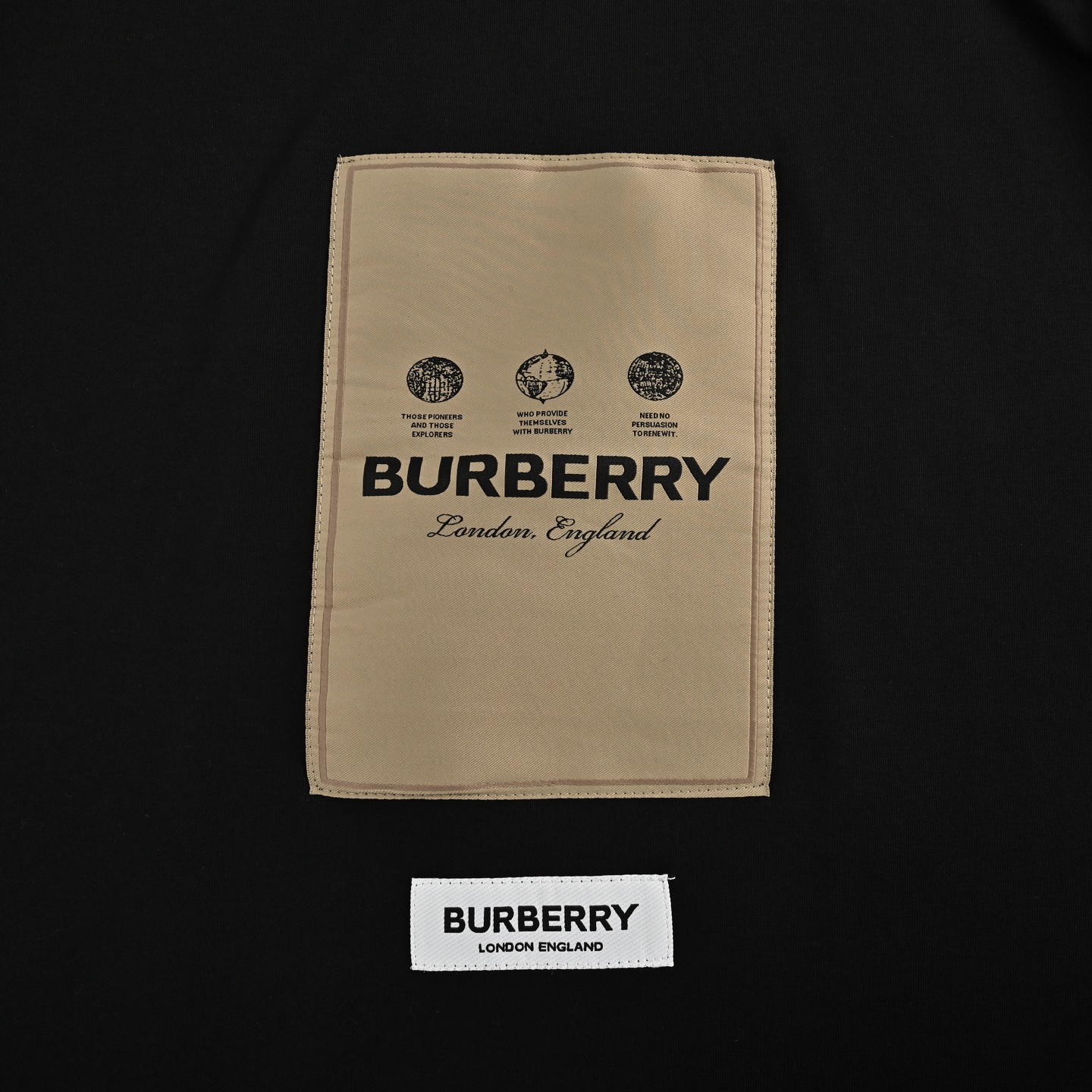 Burberry/巴宝莉 胸前贴布标签短袖