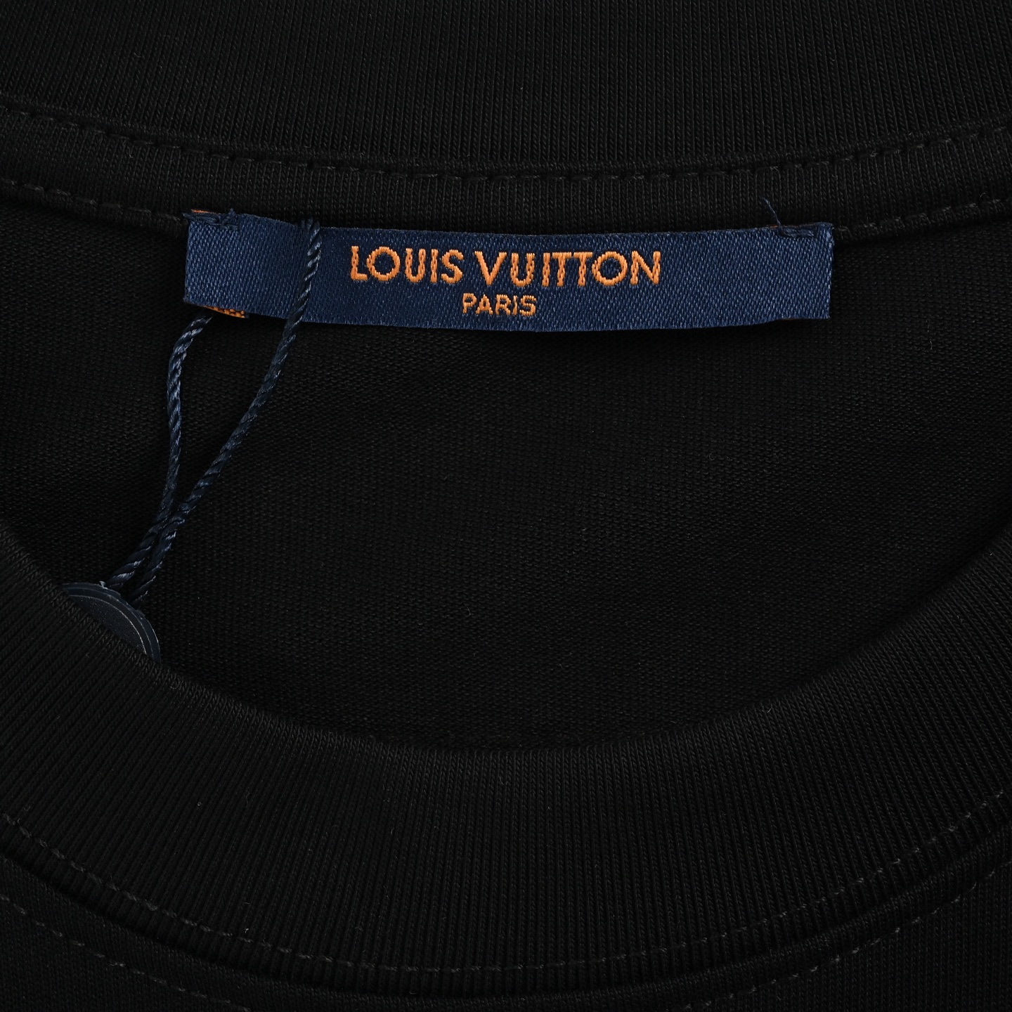 Louis Vuitton/路易威登 25ss 袖子刺绣logo短袖