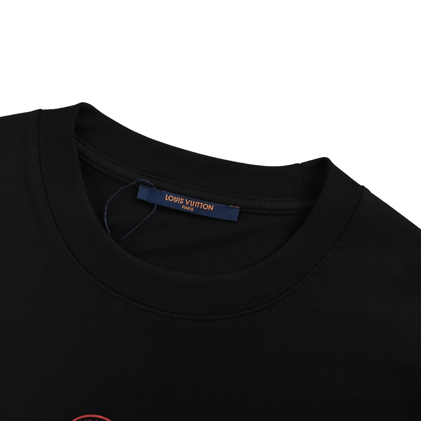 Louis Vuitton/路易威登 25ss 链条logo印花短袖 黑色 杏色-Chinese UA Cheap High Quatity Brand Clothes Bags handbags Sneakers wholesale wholesaler seller from China Factory suppliers Fashion Clothing Shoes best Quality Beautiful Price Louis Vuitton/路易威登 25ss 链条logo印花短袖 黑色 杏色