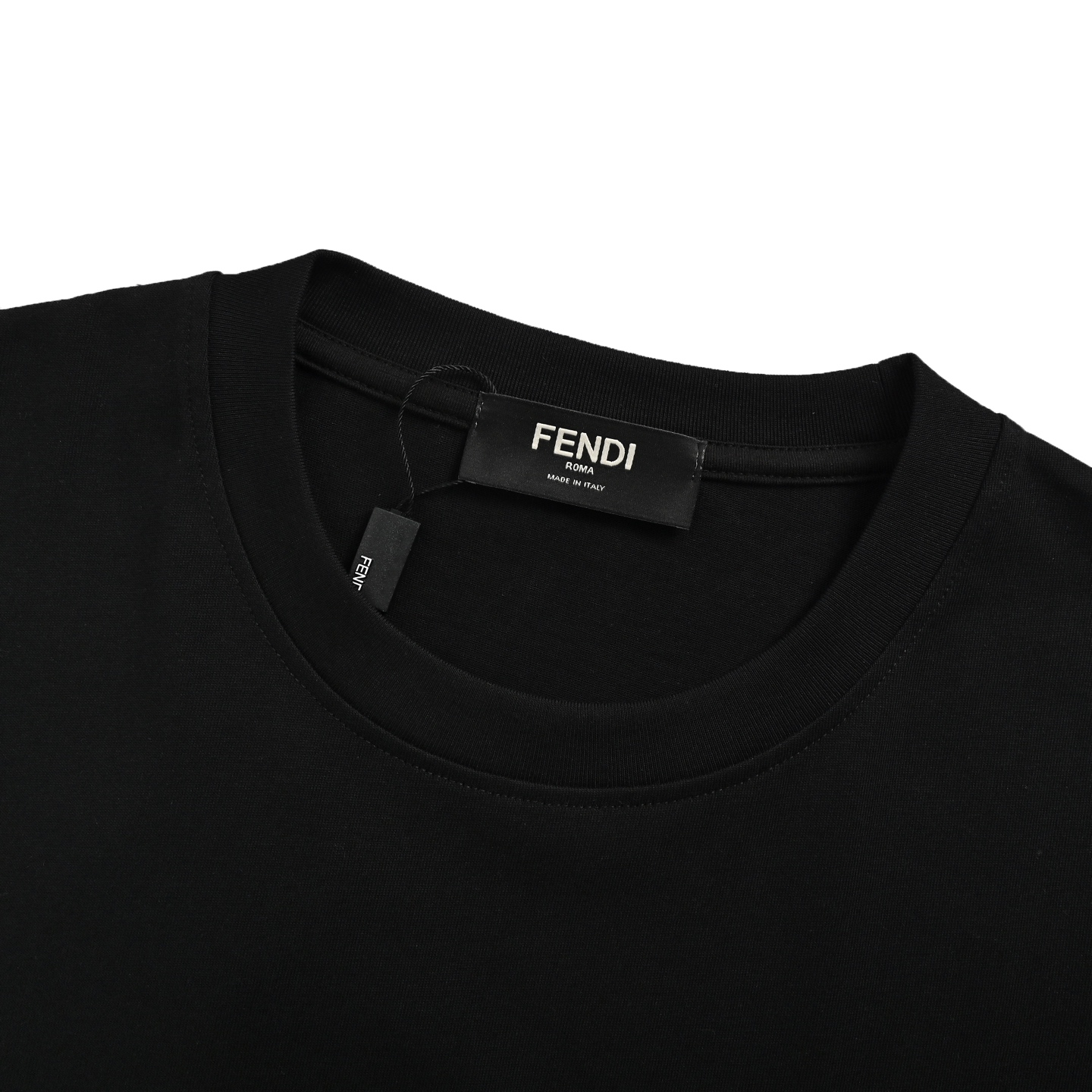 Fendi/芬迪 25ss 胶皮口袋眼睛短袖