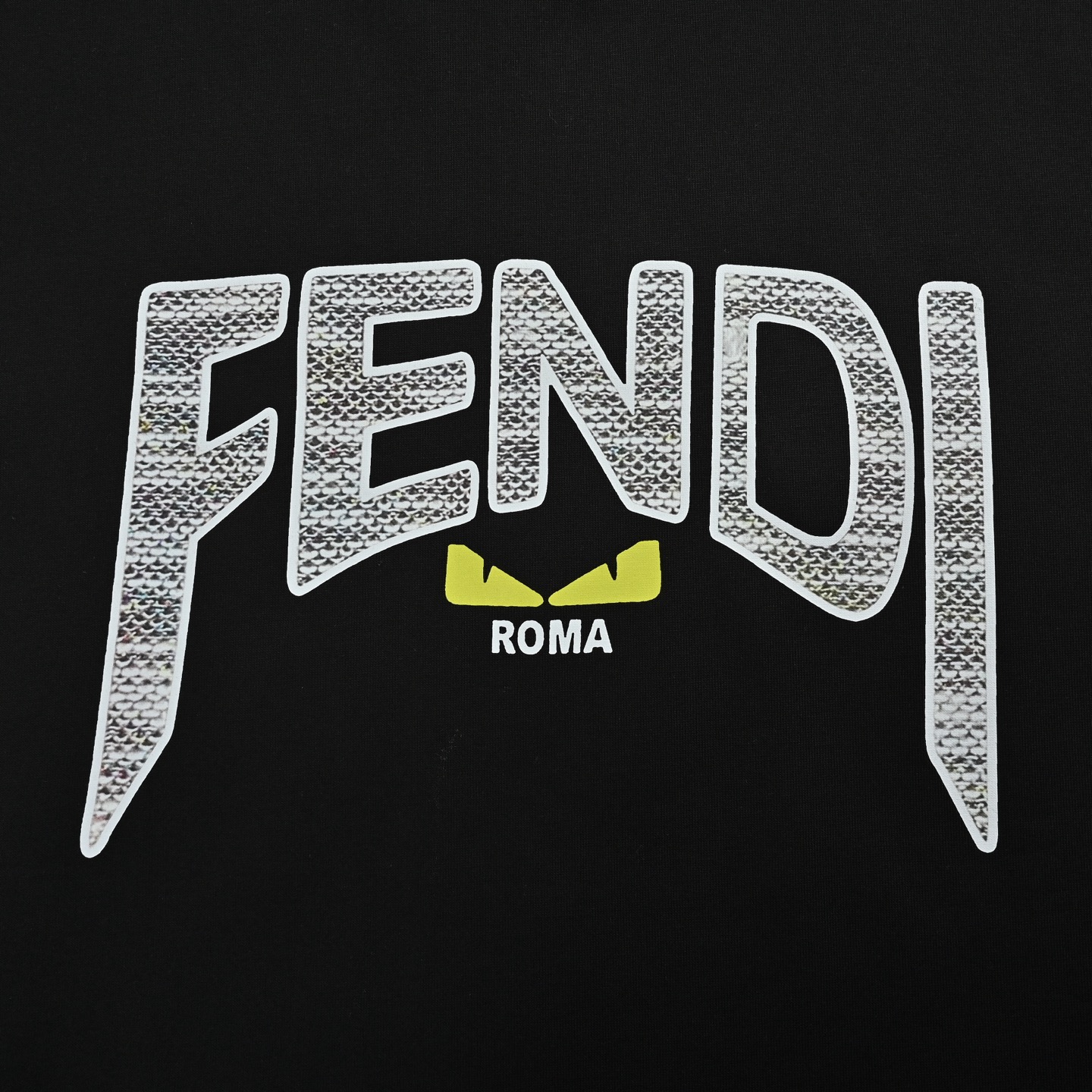 Fendi/芬迪 25ss 大字母logo印花短袖
