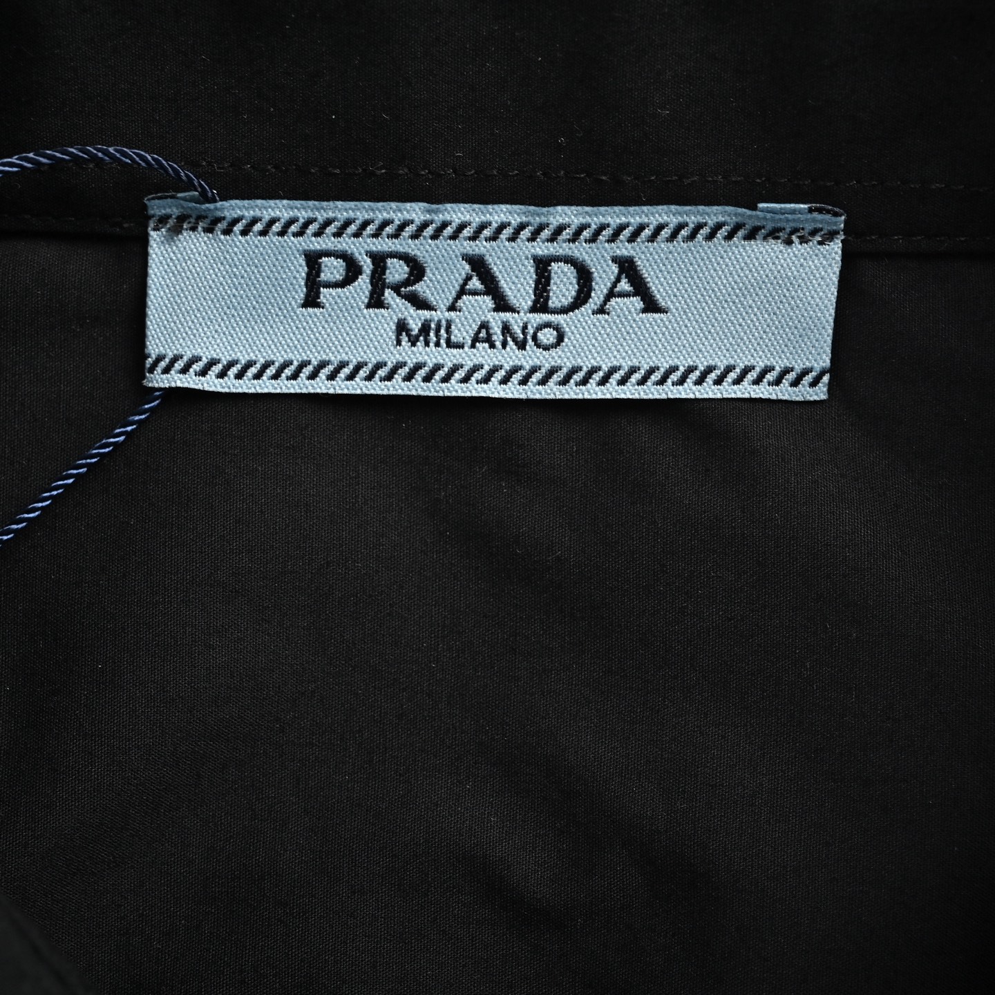Prada/普拉达 刺绣字母府绸衬衫-Chinese UA Cheap High Quatity Brand Clothes Bags handbags Sneakers wholesale wholesaler seller from China Factory suppliers Fashion Clothing Shoes best Quality Beautiful Price Prada/普拉达 刺绣字母府绸衬衫
