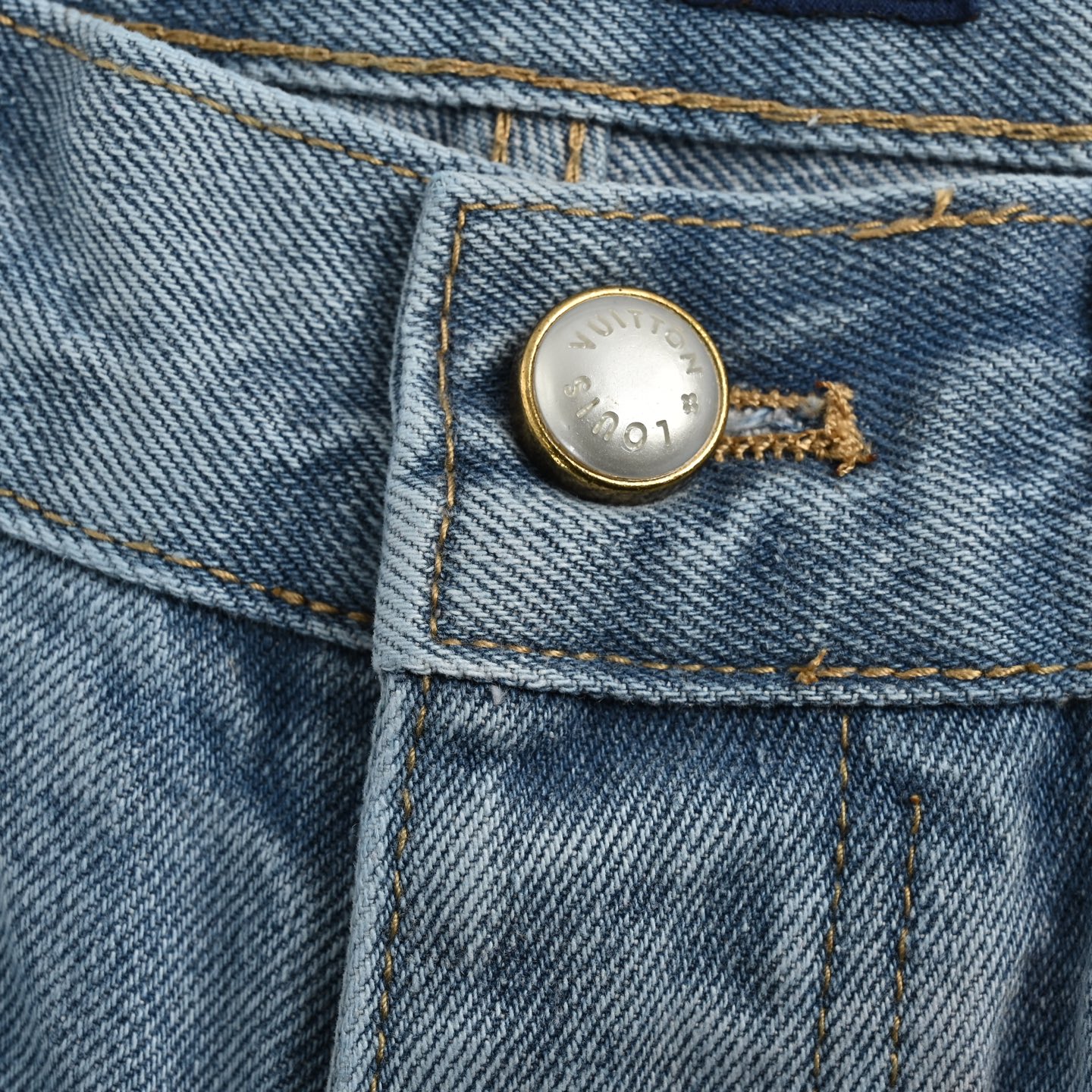 Louis Vuitton/路易威登 25ss 刺绣口袋牛仔短裤