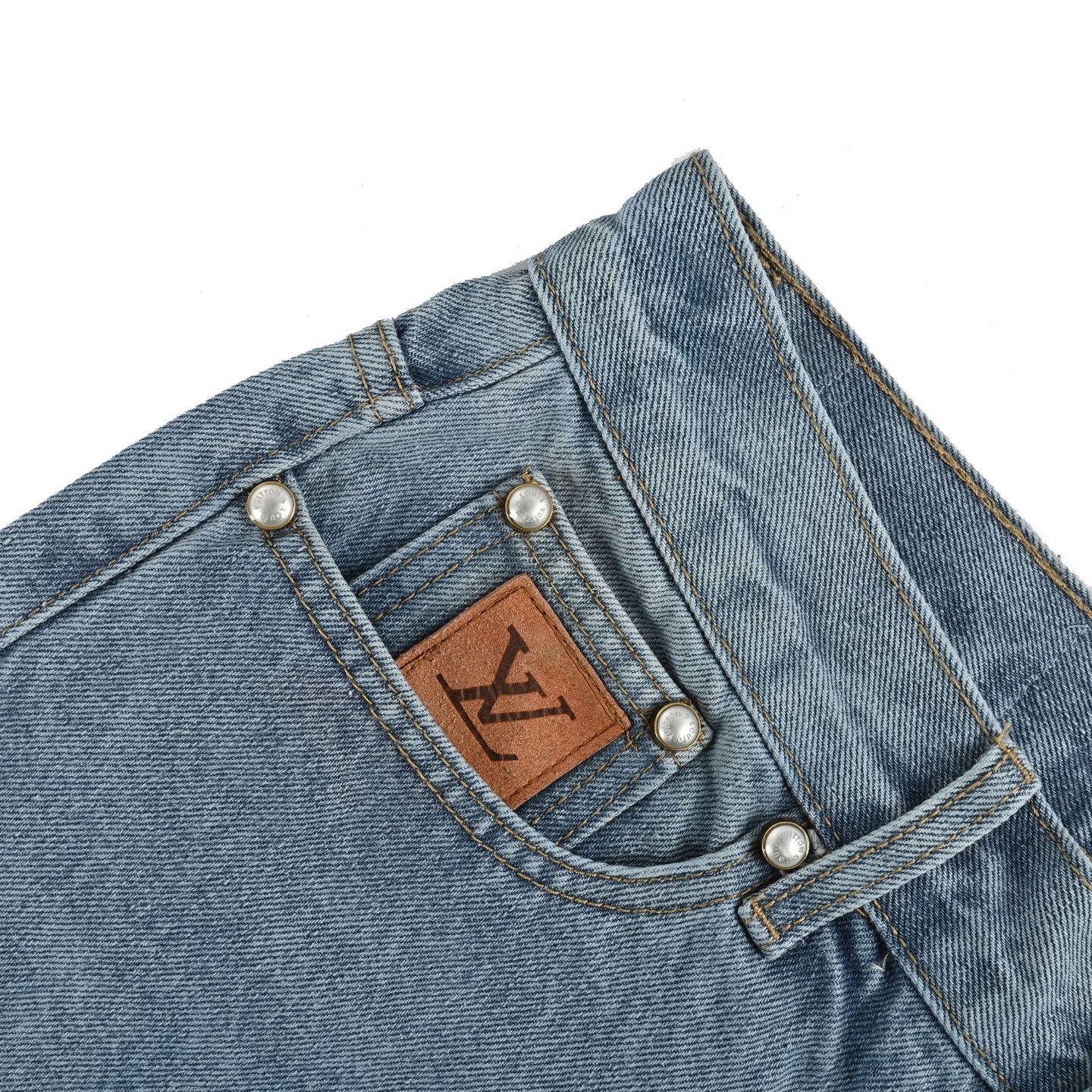 Louis Vuitton/路易威登 25ss 刺绣口袋牛仔短裤