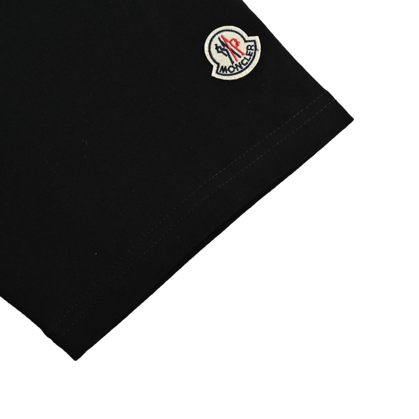 Moncler/蒙口 植绒字母印花短袖 黑色/白色