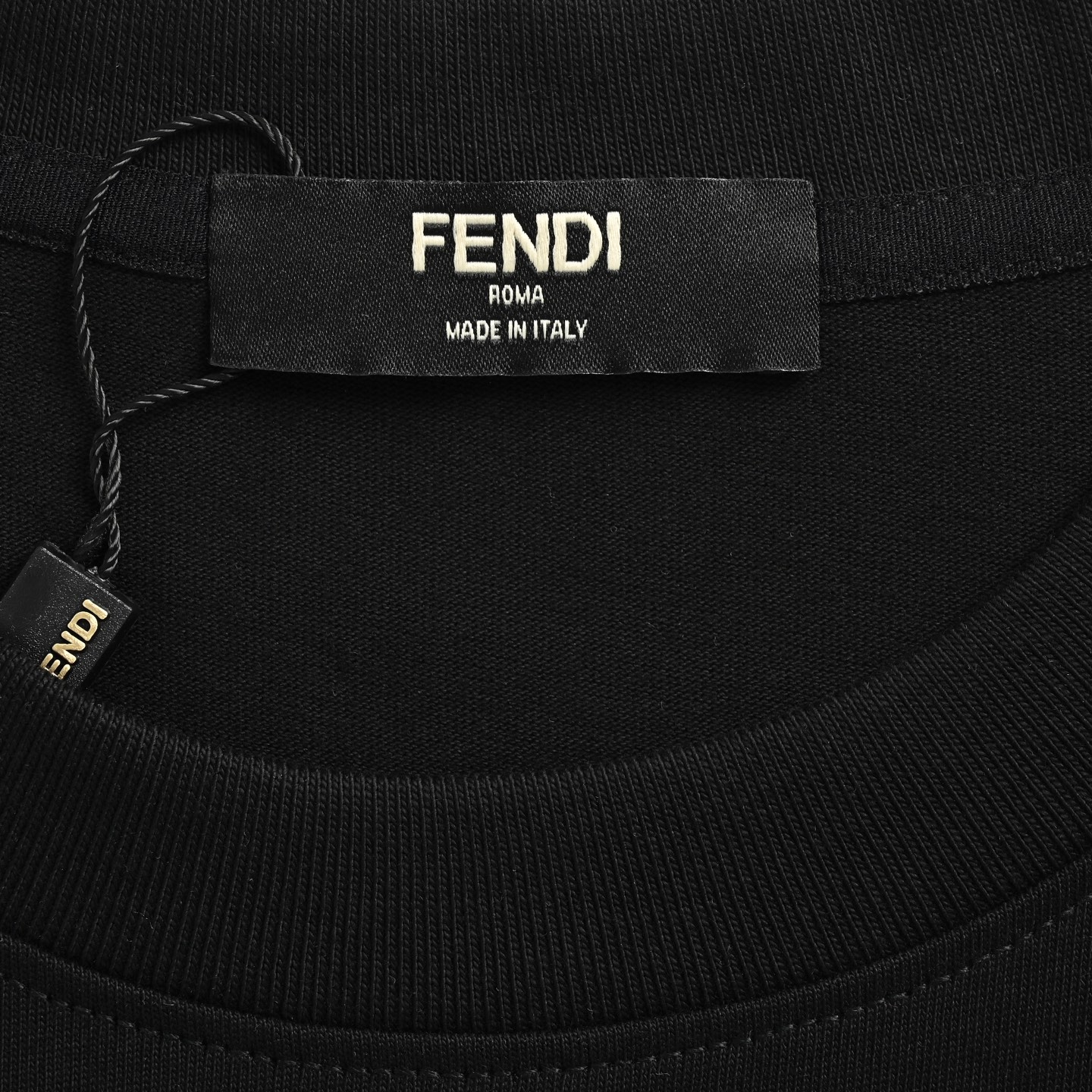Fendi/芬迪 25ss 口袋FF压花短袖