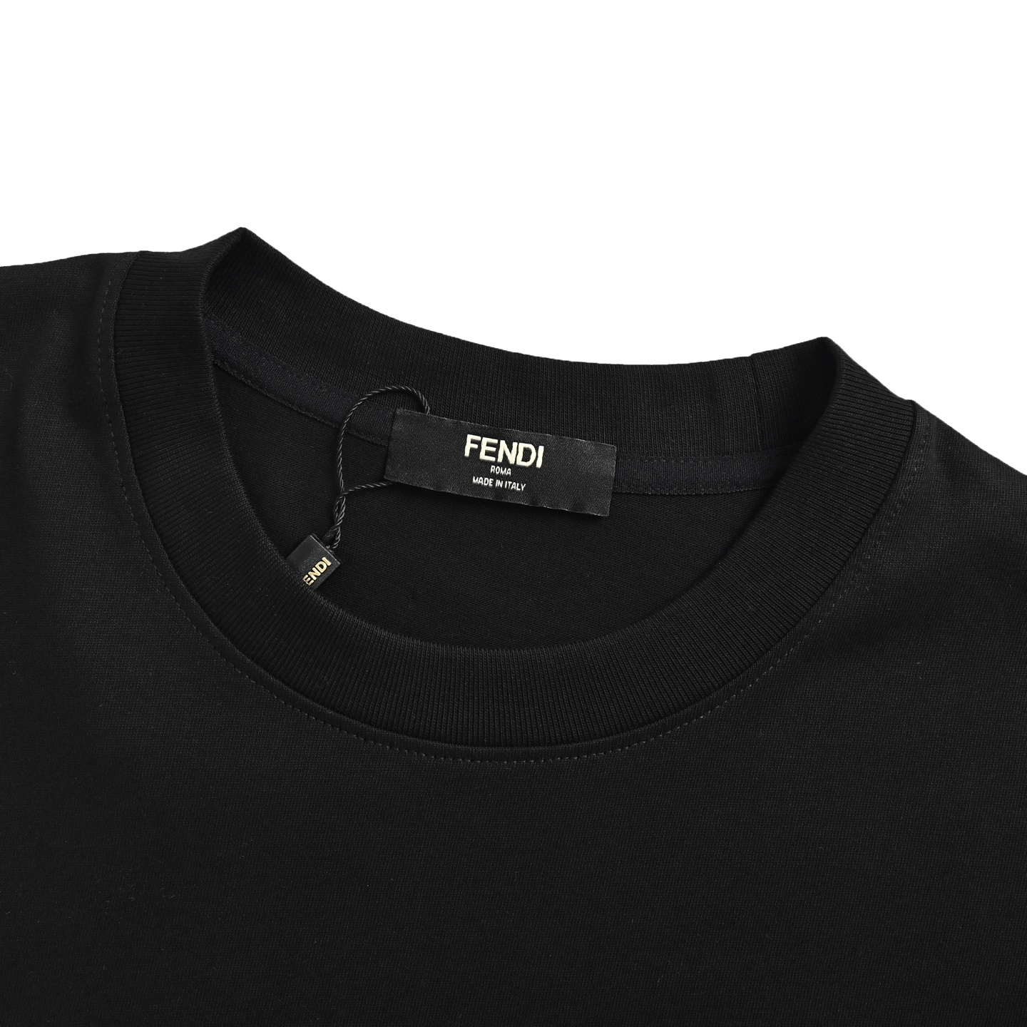 Fendi/芬迪 25ss 口袋FF压花短袖