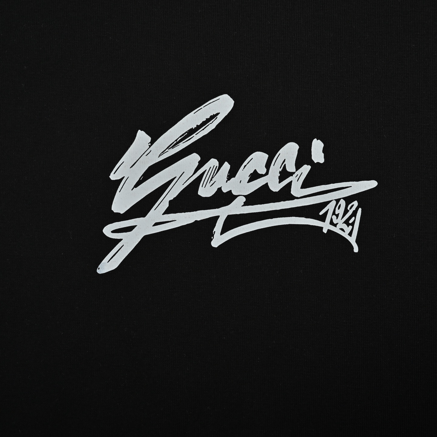 Gucci/古驰 25ss 涂鸦签名字母印花短袖