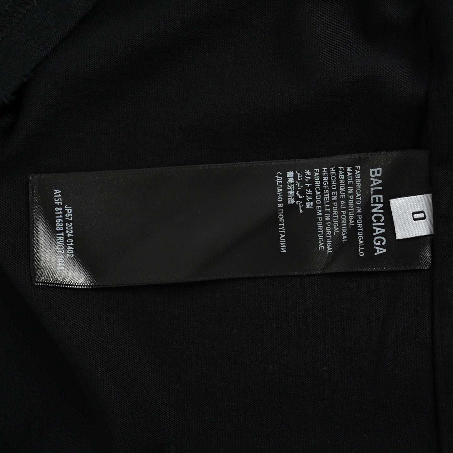 Balenciaga/巴黎世家 25ss 贴布字母反缝破洞短袖