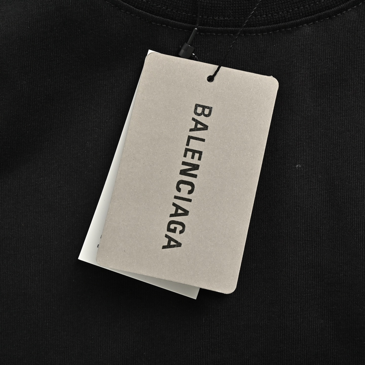 Balenciaga/巴黎世家 后背胶带字母圆领短袖-莆田鞋,莆田鞋货源,高仿鞋,高仿鞋货源,安福档口,莆田高仿鞋,莆田鞋批发,高仿鞋批发,莆田高仿运动鞋,高仿运动鞋,莆田运动鞋 Balenciaga/巴黎世家 后背胶带字母圆领短袖