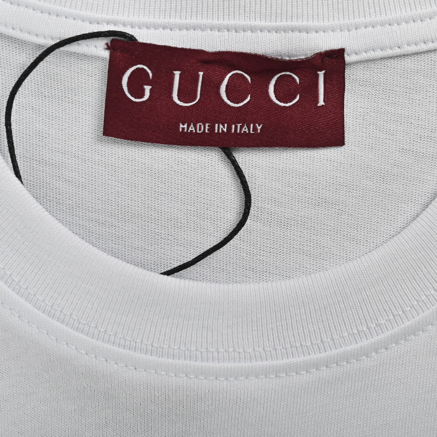 Gucci/古驰 25ss 胸口玫瑰花刺绣短袖