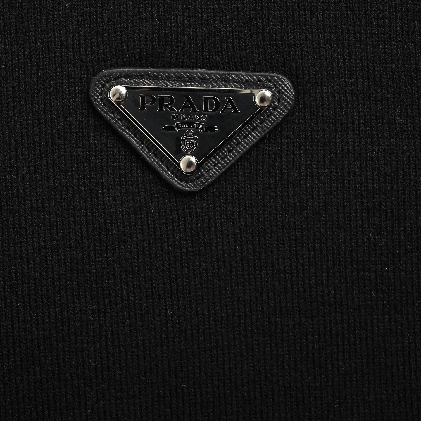 Prada/普拉达 三角标针织Polo短袖