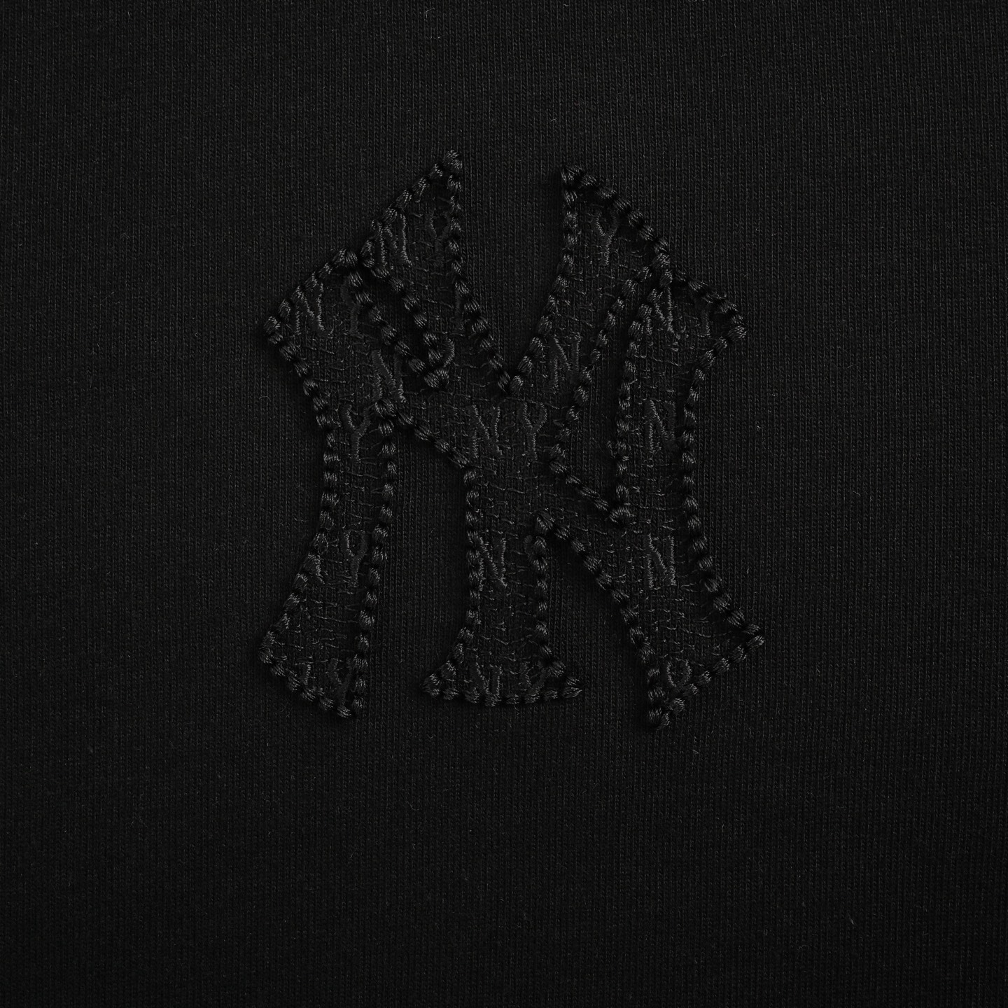 MLB/洋基队 25ss 后背大logo暗纹刺绣短袖 黑色 白色