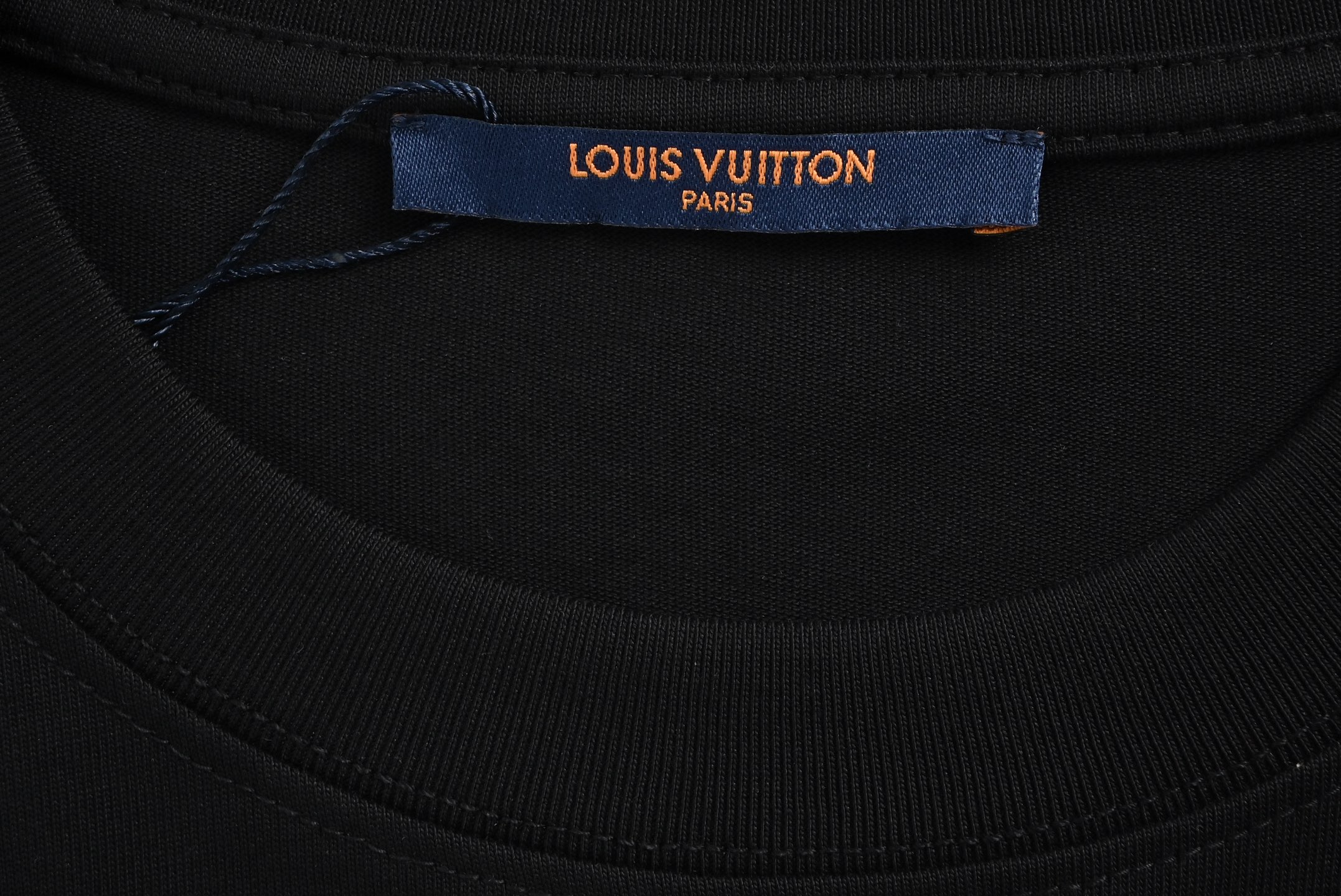 Louis Vuitton/路易威登 25ss 粉色泼墨刺绣logo假口袋短袖T恤黑色 白色
