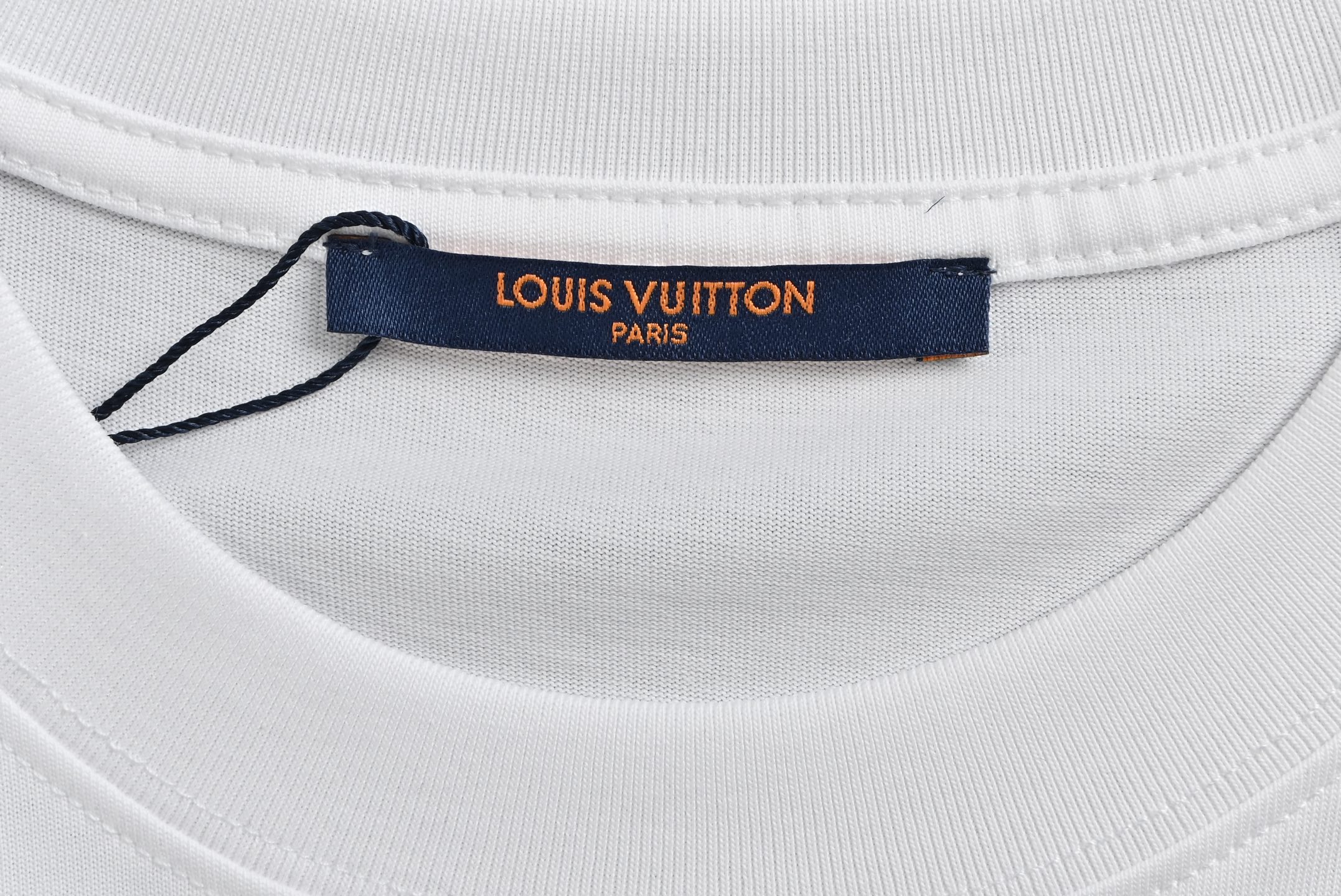 Louis Vuitton/路易威登 25ss 创意项链字母logo印花短袖 黑色 白色