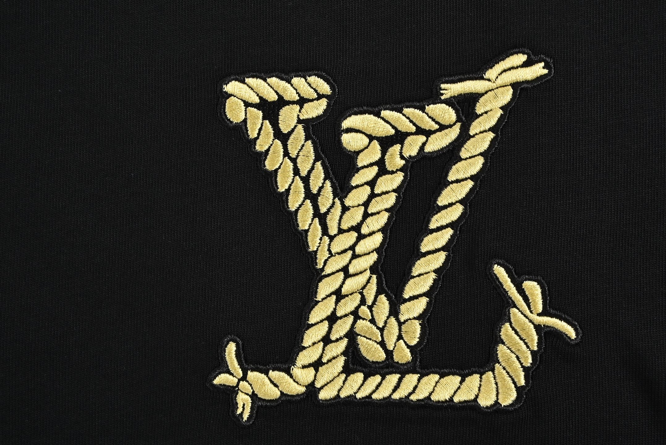 Louis Vuitton/路易威登 25ss 麻绳刺绣短袖黑色 白色