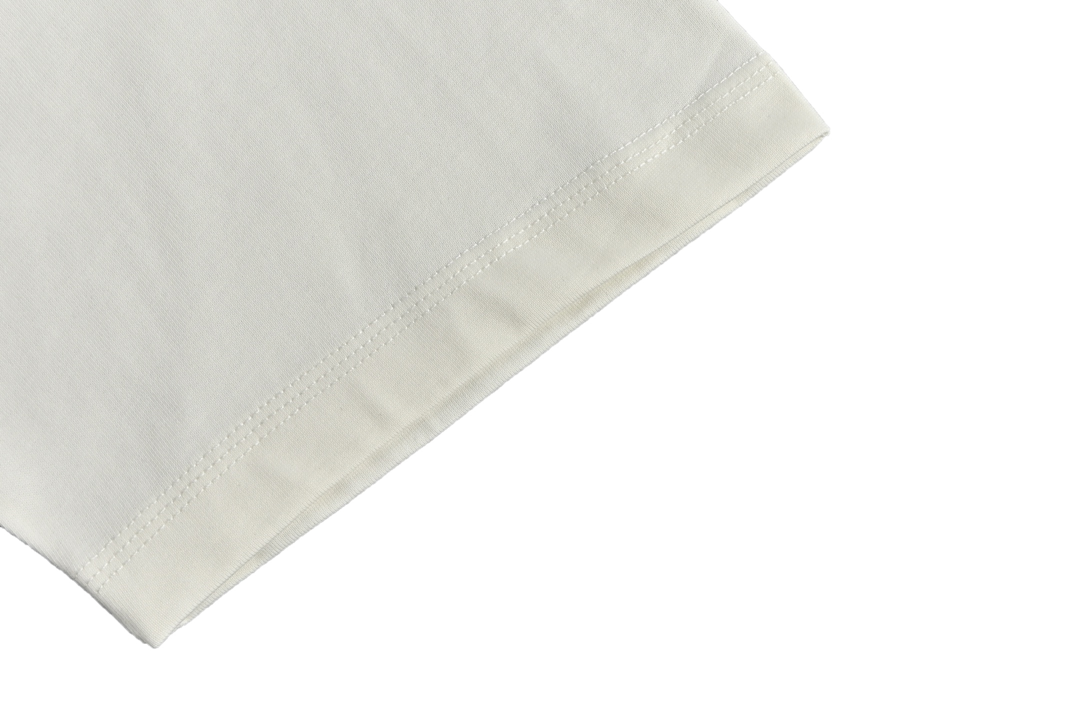 Burberry/巴宝莉 橡树叶盾牌徽标刺绣短袖 巴宝莉 25ss新款T恤衫