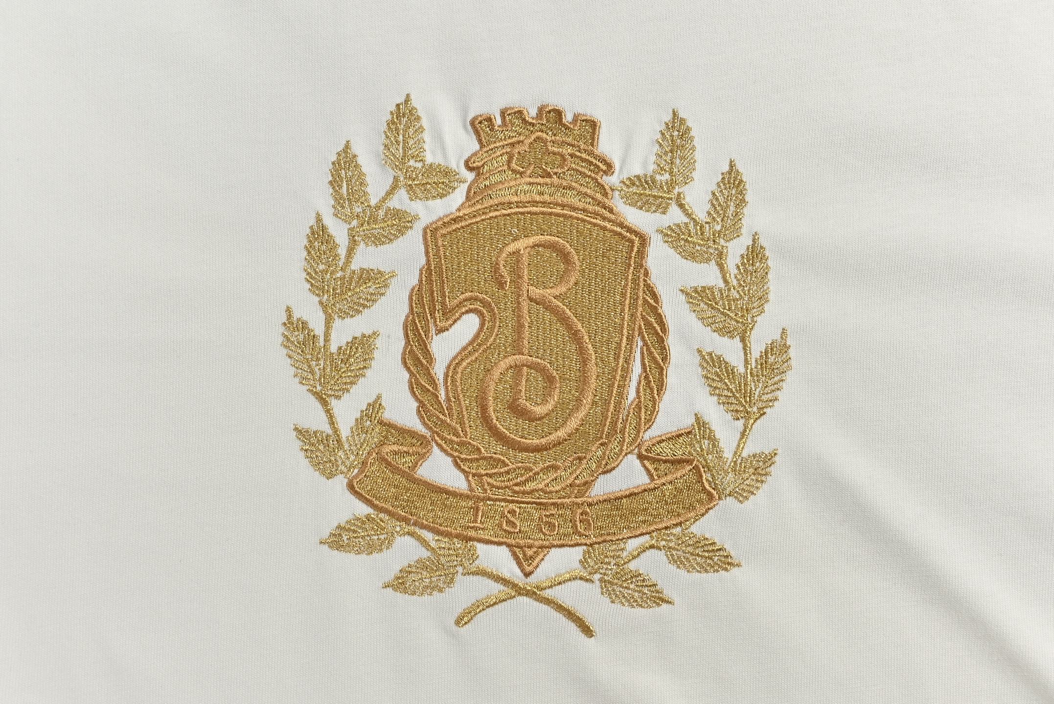 Burberry/巴宝莉 橡树叶盾牌徽标刺绣短袖 巴宝莉 25ss新款T恤衫