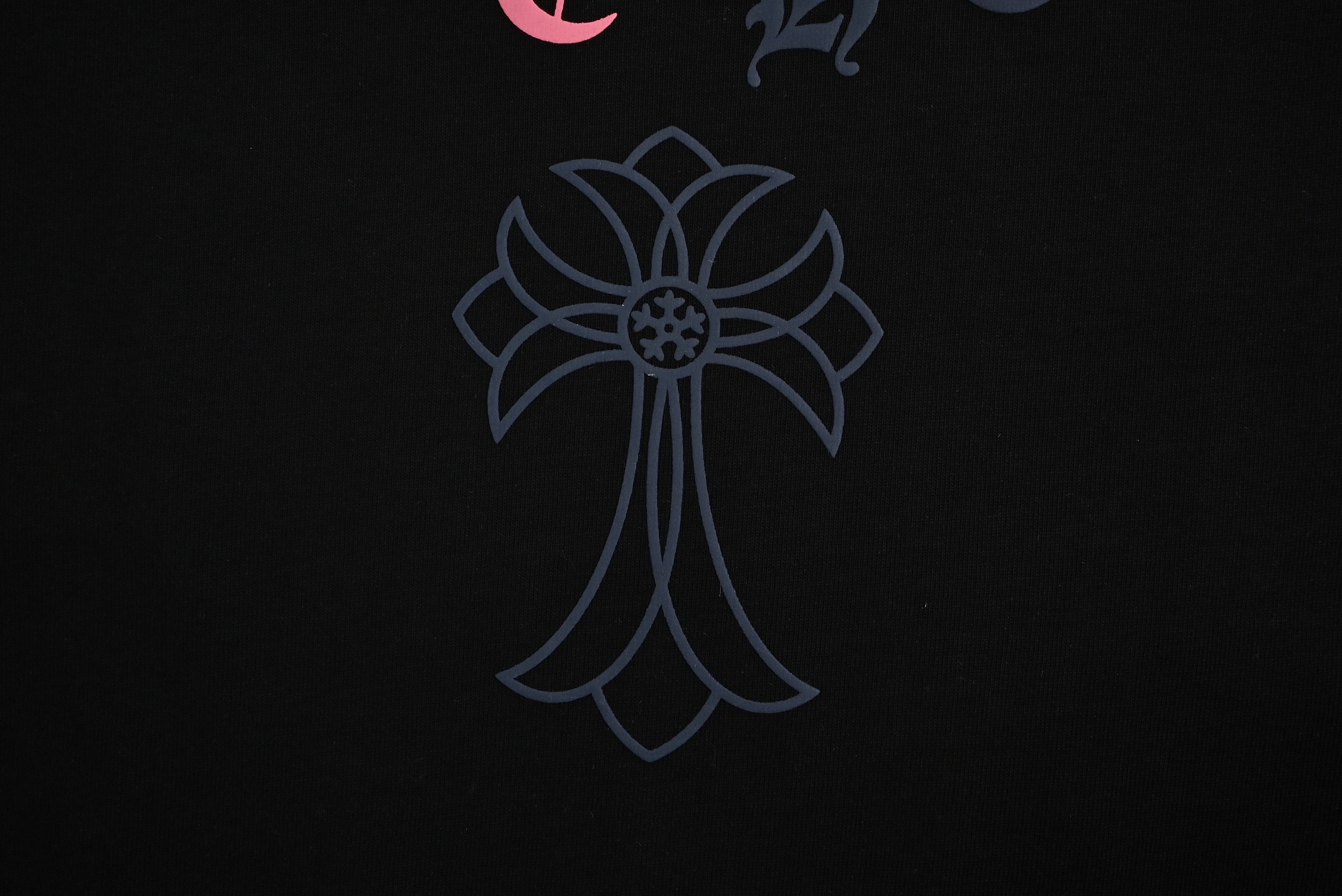 Chrome Hearts/克罗心 梵文十字架发泡印花短袖