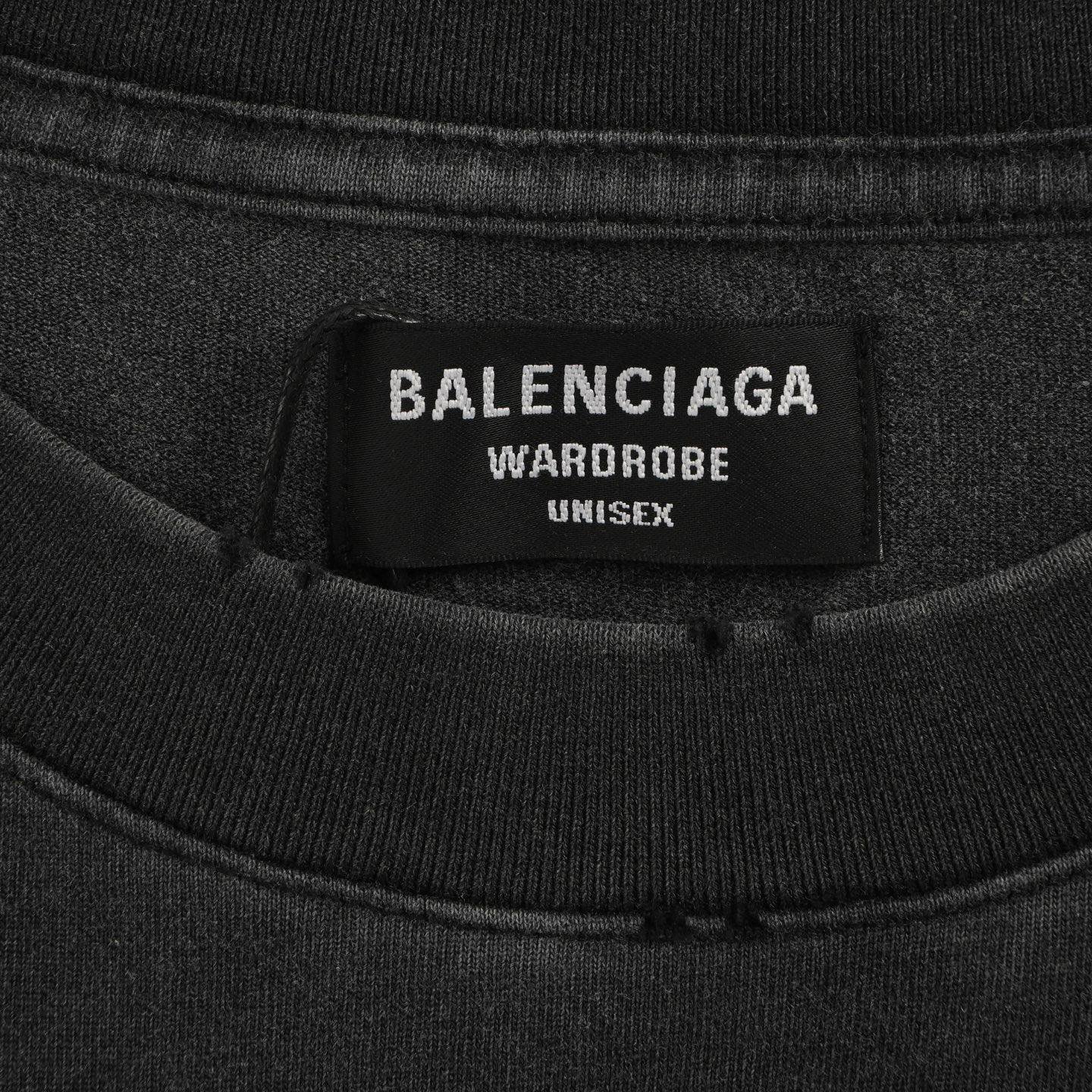Balenciaga/巴黎世家 25ss 皇冠烫钻炒盐破洞短袖 水洗黑