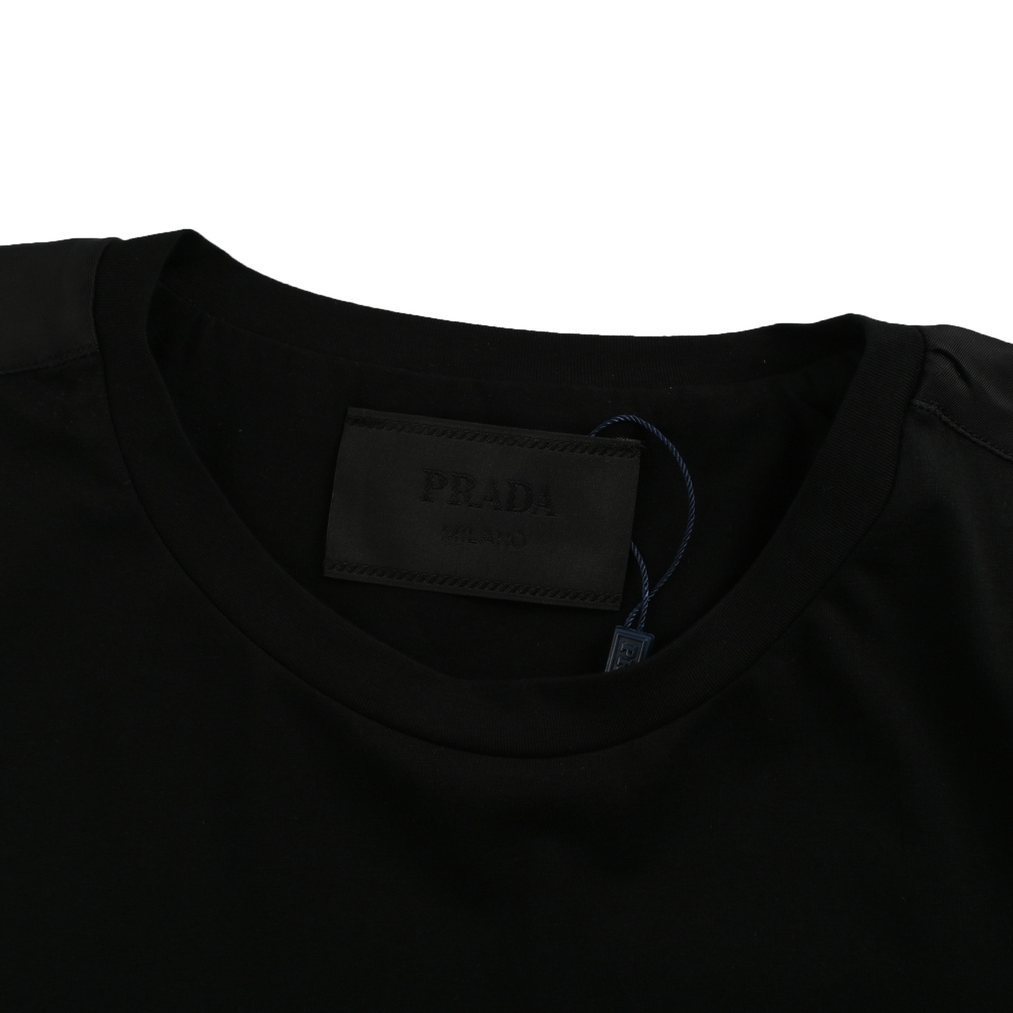 Prada/普拉达 袖子三角标口袋尼龙拼接短袖