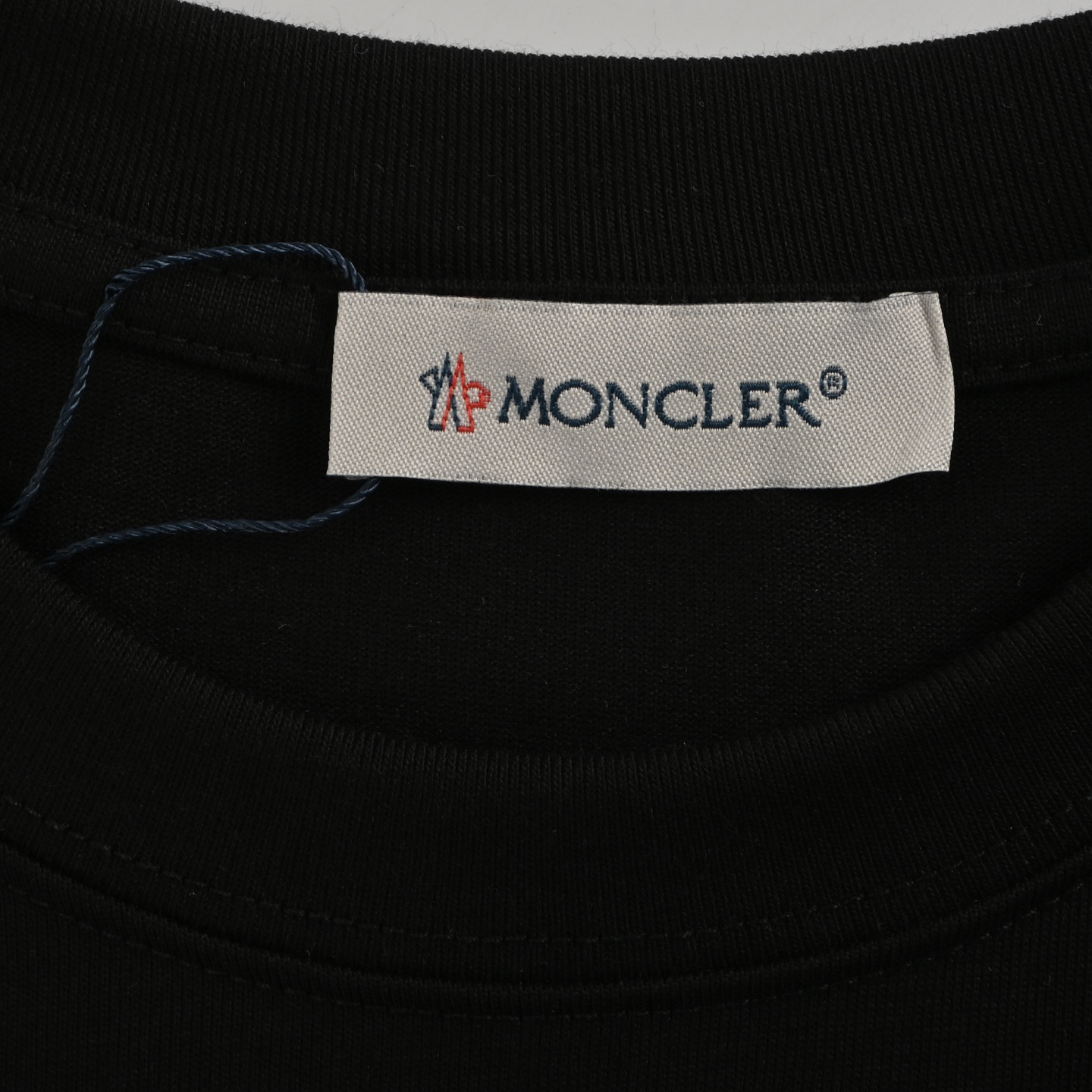 Moncler/蒙口 25ss 压胶logo短袖 黑色 白色