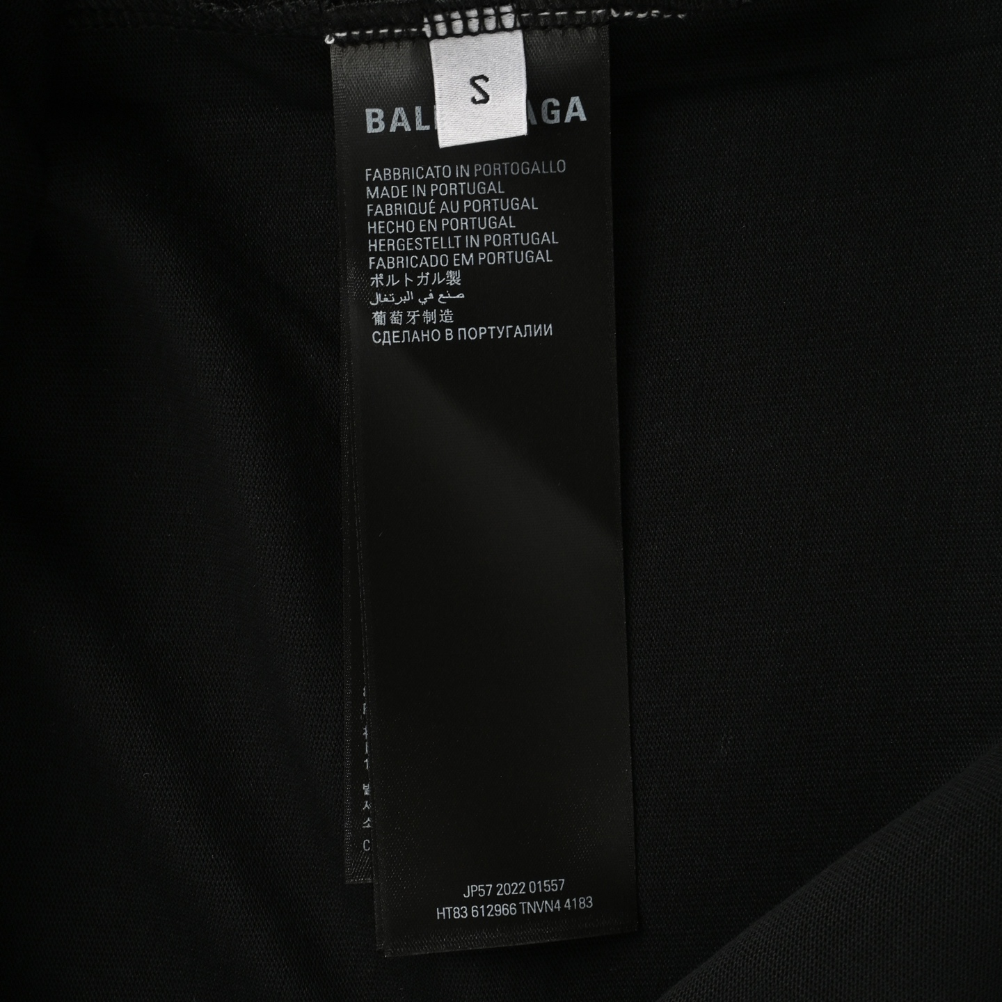 Balenciaga/巴黎世家 25ss 锁扣烫银压胶字母短袖 黑色 白色-Chinese UA Cheap High Quatity Brand Clothes Bags handbags Sneakers wholesale wholesaler seller from China Factory suppliers Fashion Clothing Shoes best Quality Beautiful Price Balenciaga/巴黎世家 25ss 锁扣烫银压胶字母短袖 黑色 白色