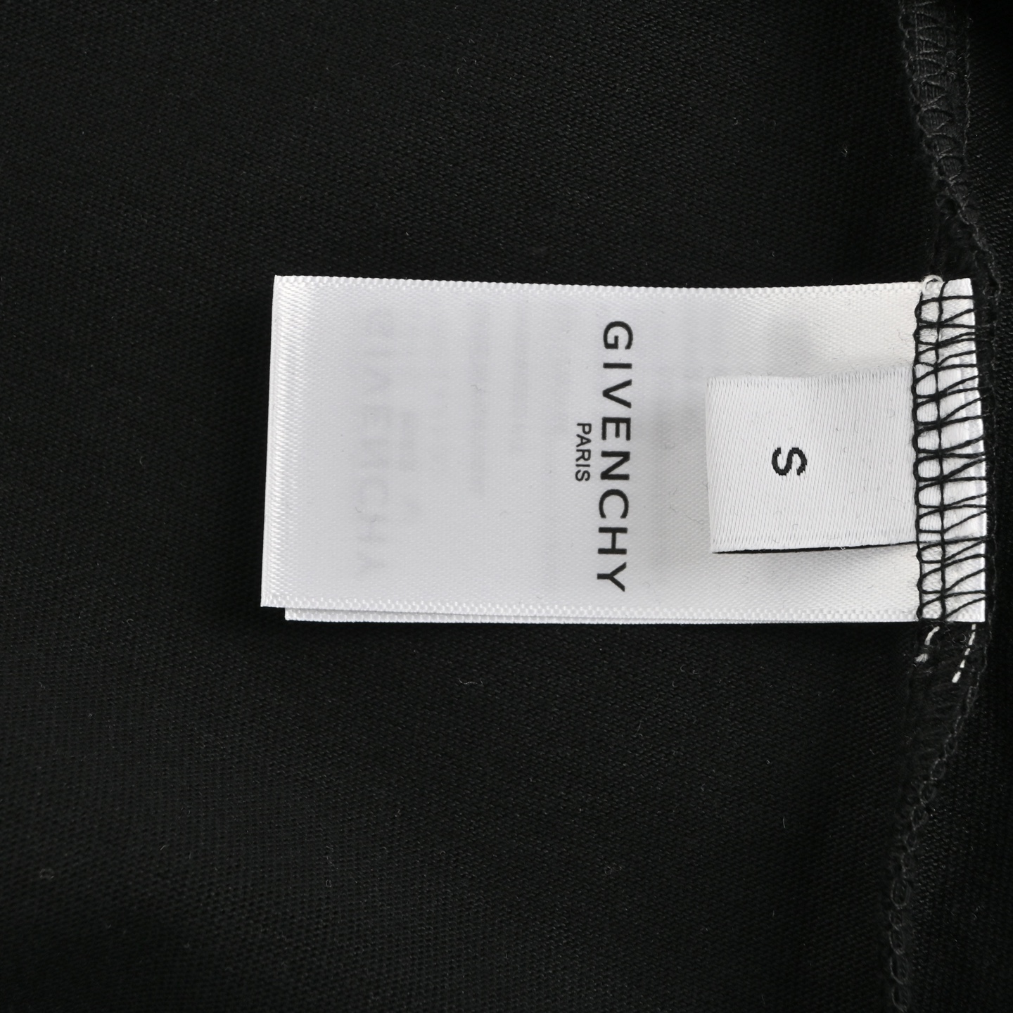 GIVENCHY/纪梵希 25ss 前后宫格字母logo刺绣短袖