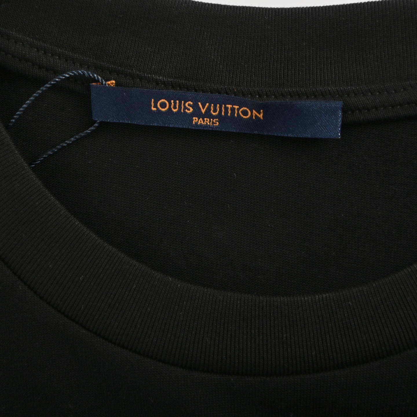 Louis Vuitton/路易威登 25ss 镭射渐变竖条纹立体印花短袖