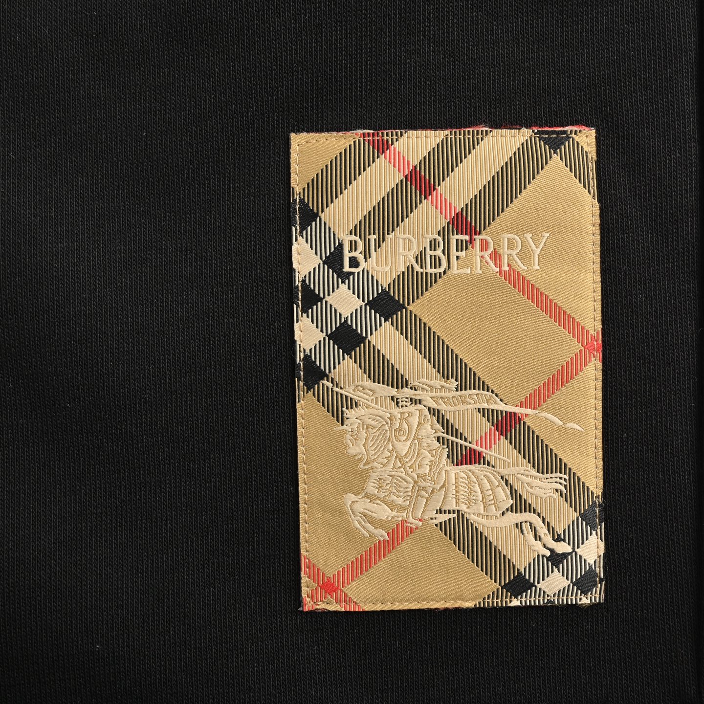 Burberry/25ss 战马贴布压胶字母短裤 巴宝莉爆款短裤
