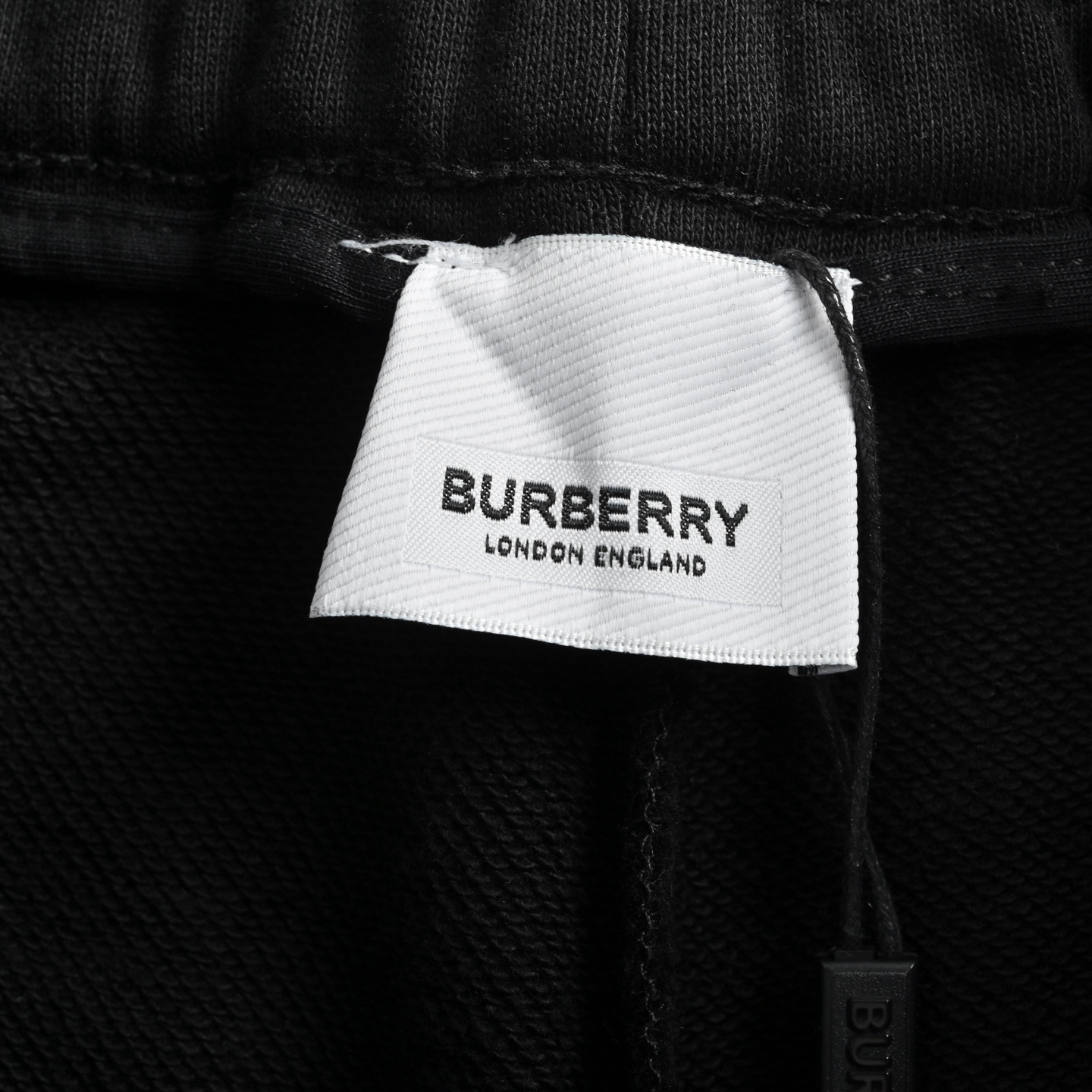 Burberry/巴宝莉 25ss 战马刺绣短裤