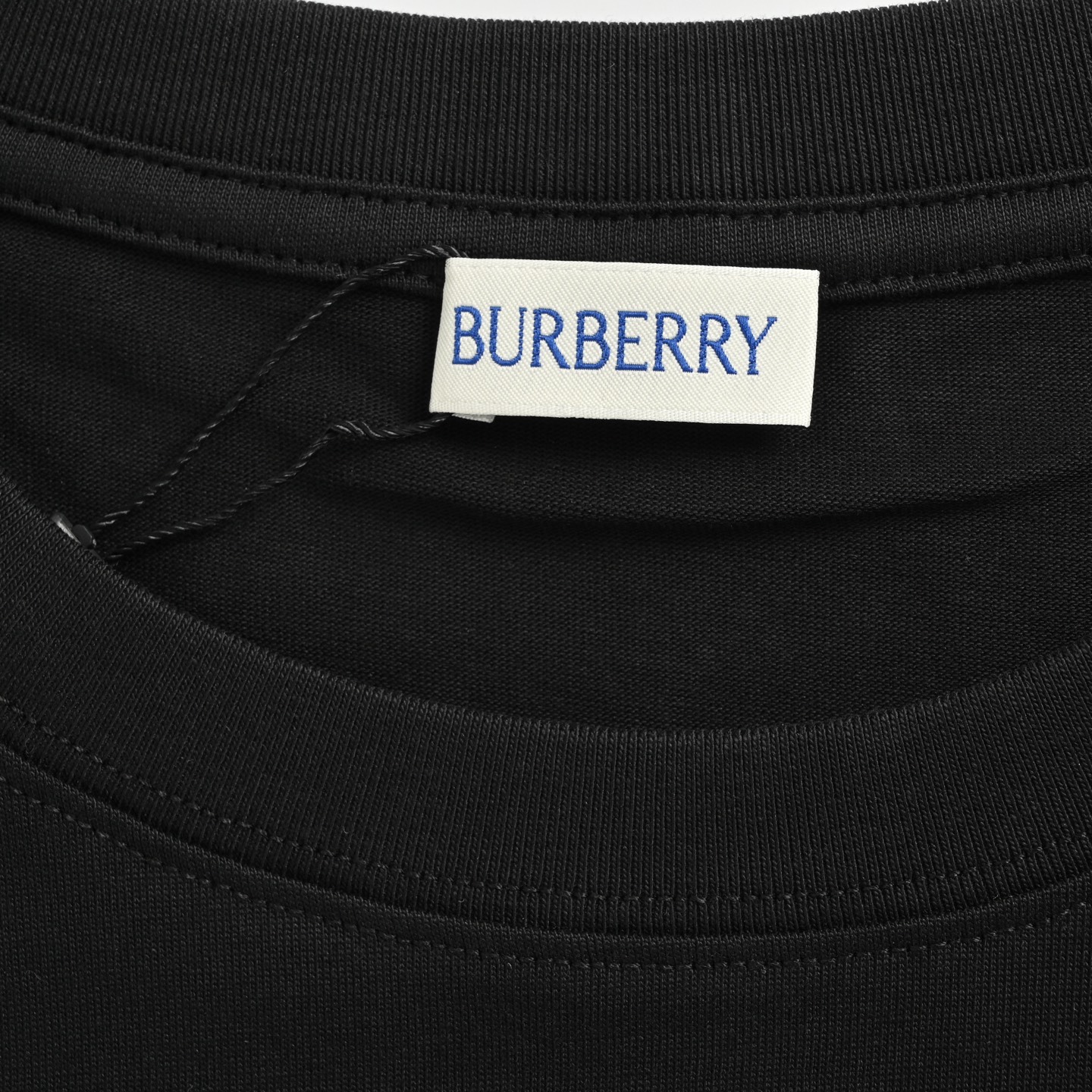 Burberry/巴宝莉 25ss 马术骑士盾牌徽标刺绣短袖 B 字型盾牌