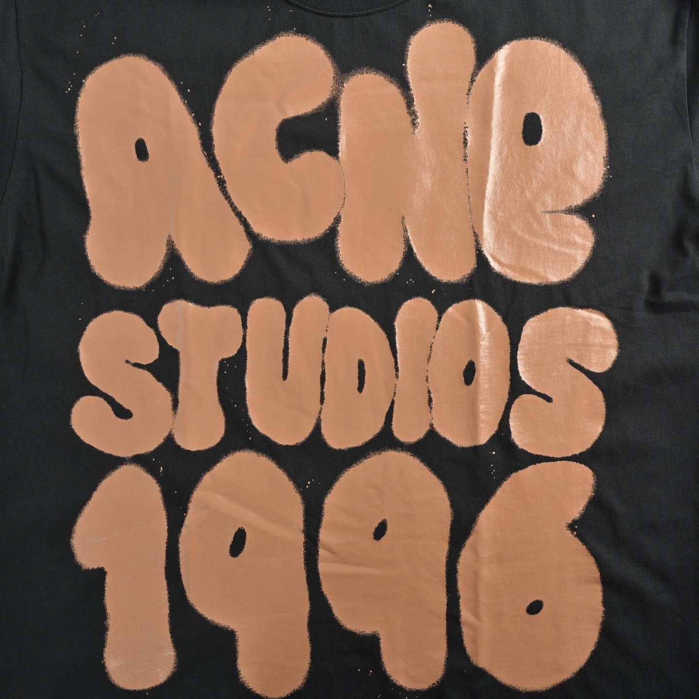 Acne Studio 喷漆字母印花短袖