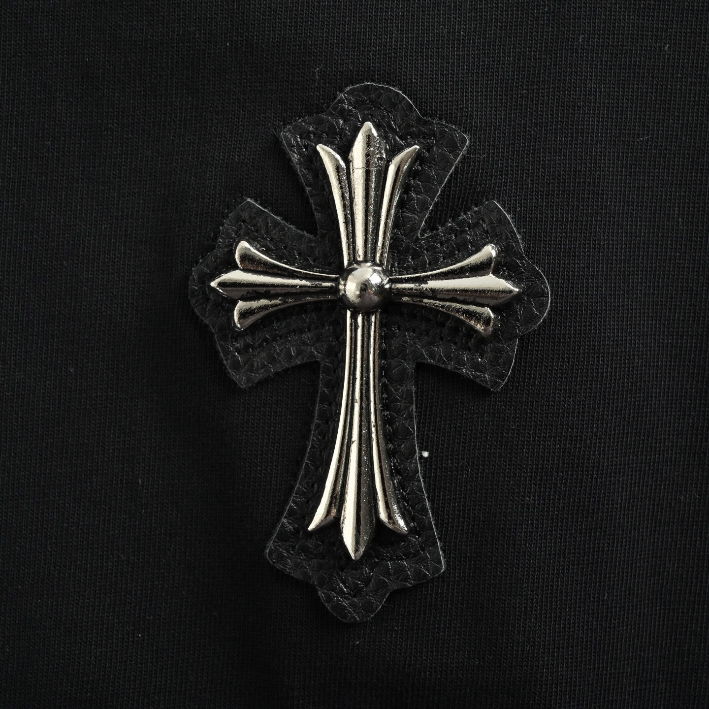 Chrome Hearts/克罗心 领口皮标十字架短袖